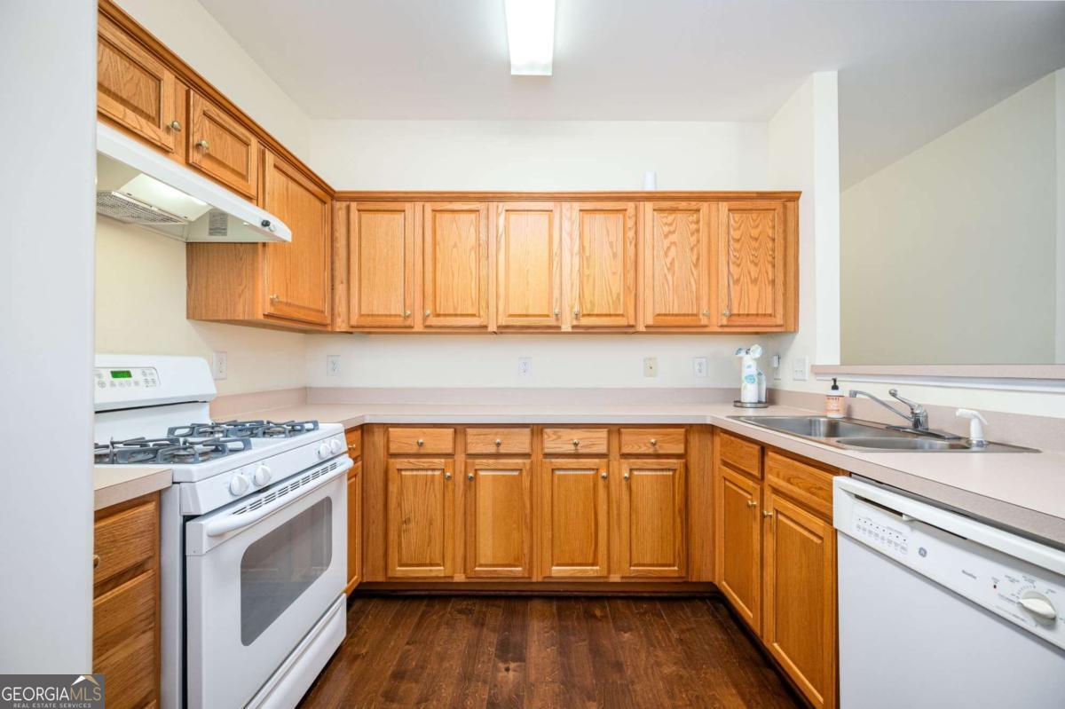 248 Riverstone Place Property Photo 16