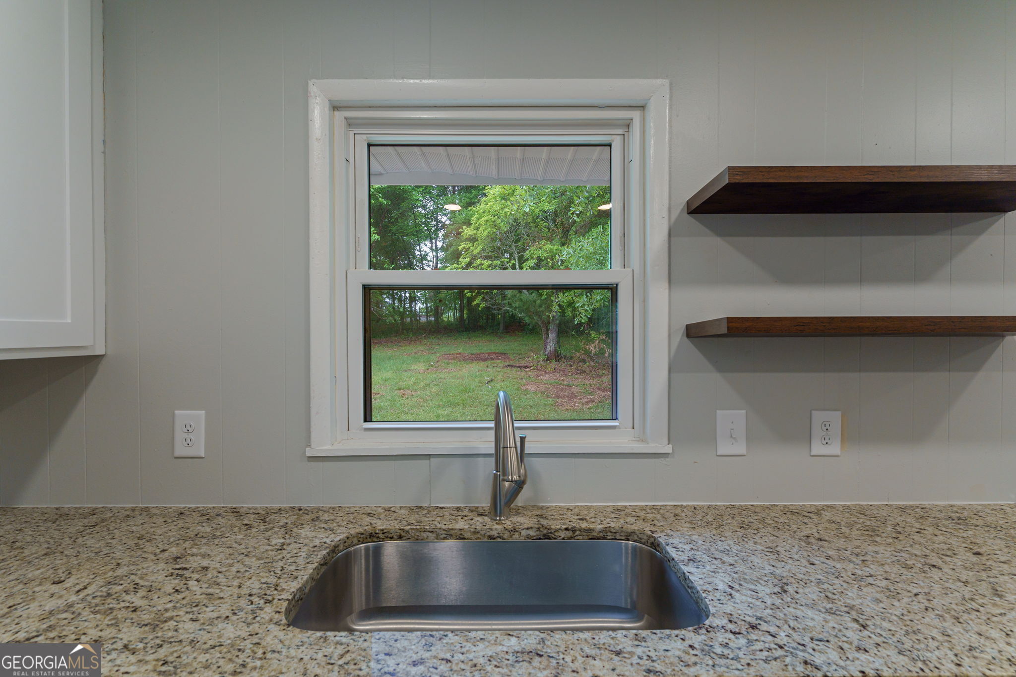 185 Berry Drive Property Photo 11