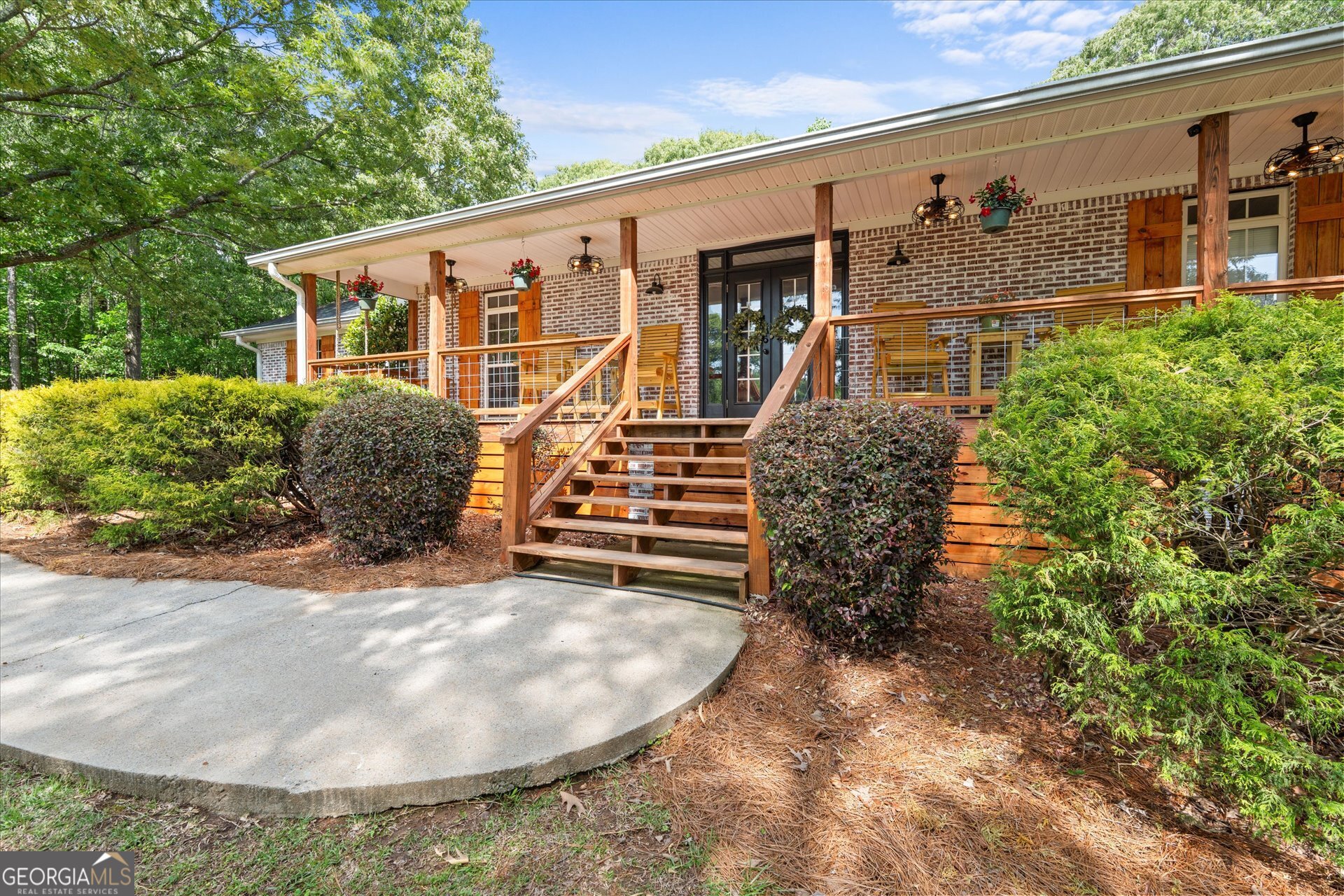 6540 Post Road Property Photo 3
