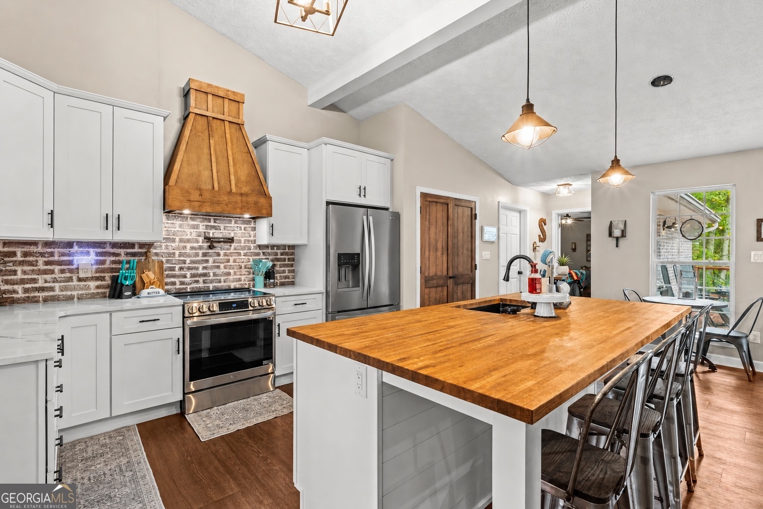6540 Post Road Property Photo 13