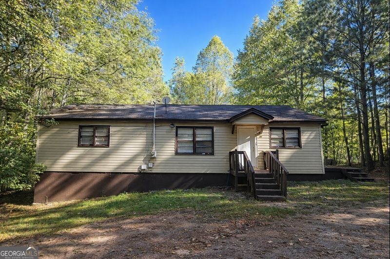 377 Dock Hyde Road Property Photo 2