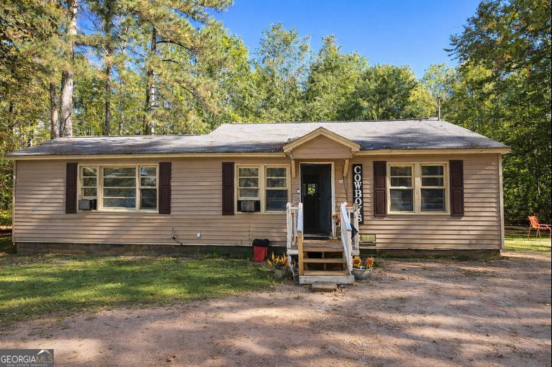 377 Dock Hyde Road Property Photo 3