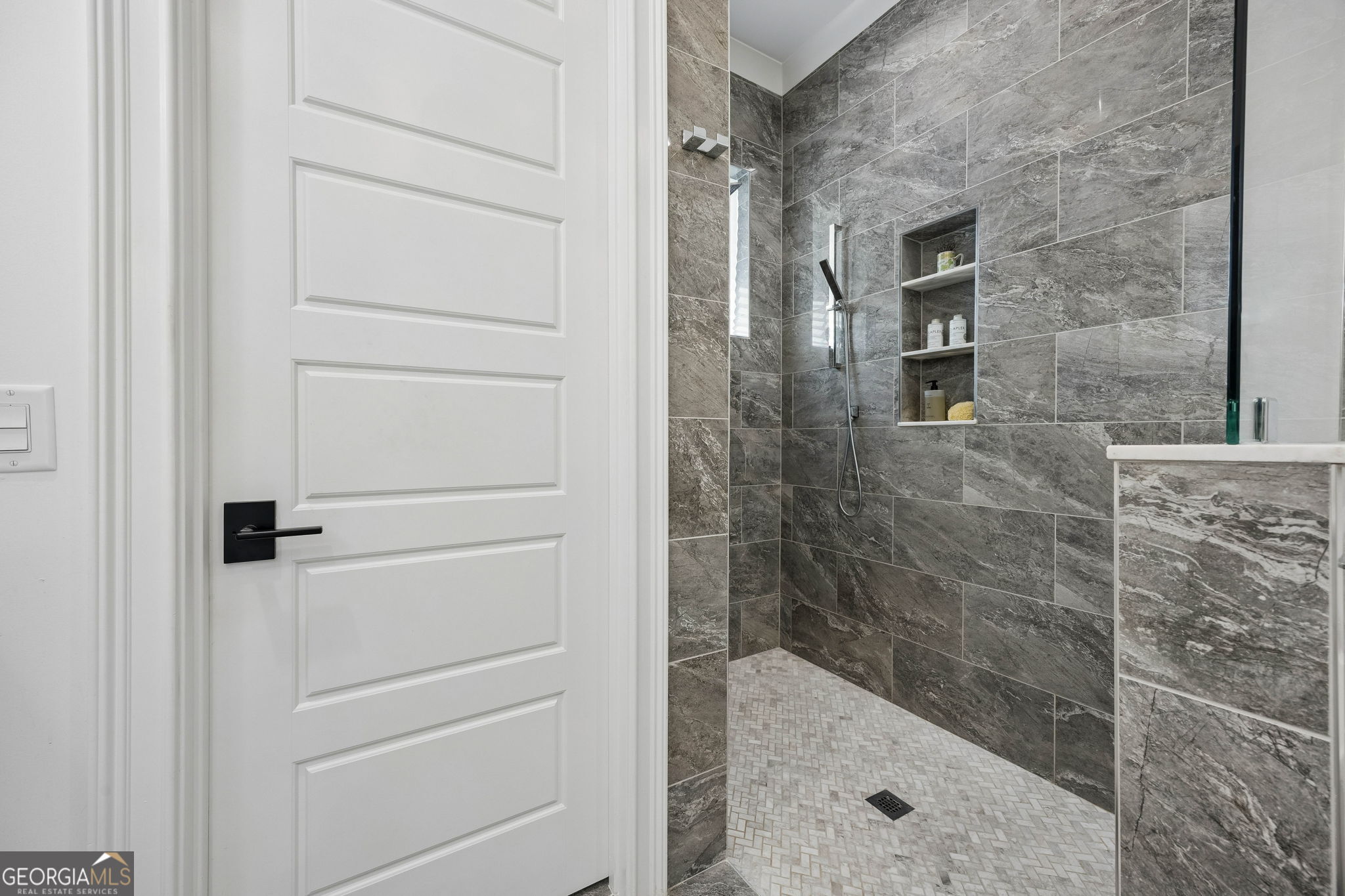 105 Carrington Court Property Photo 42