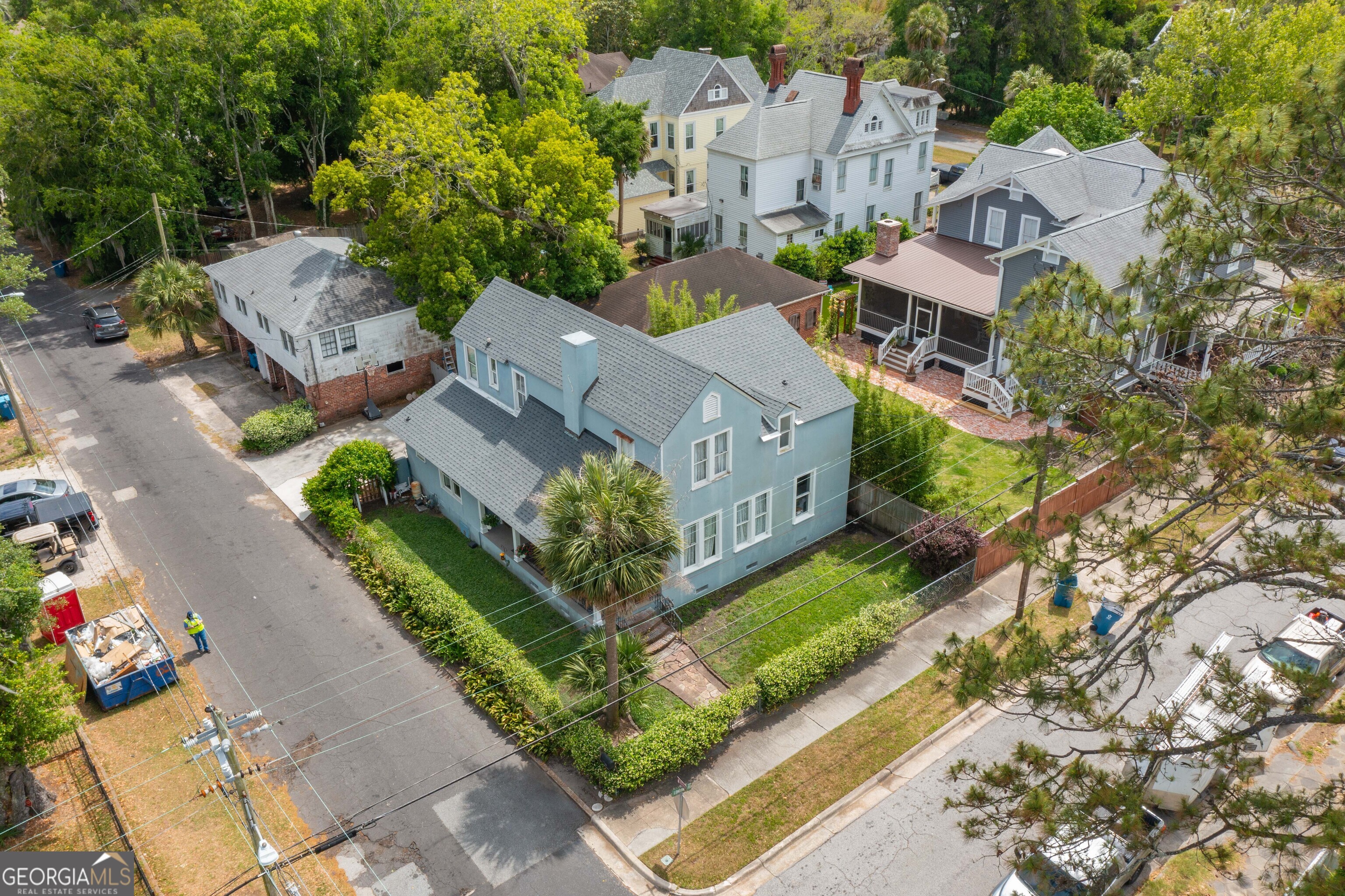 708 London Street Property Photo 4