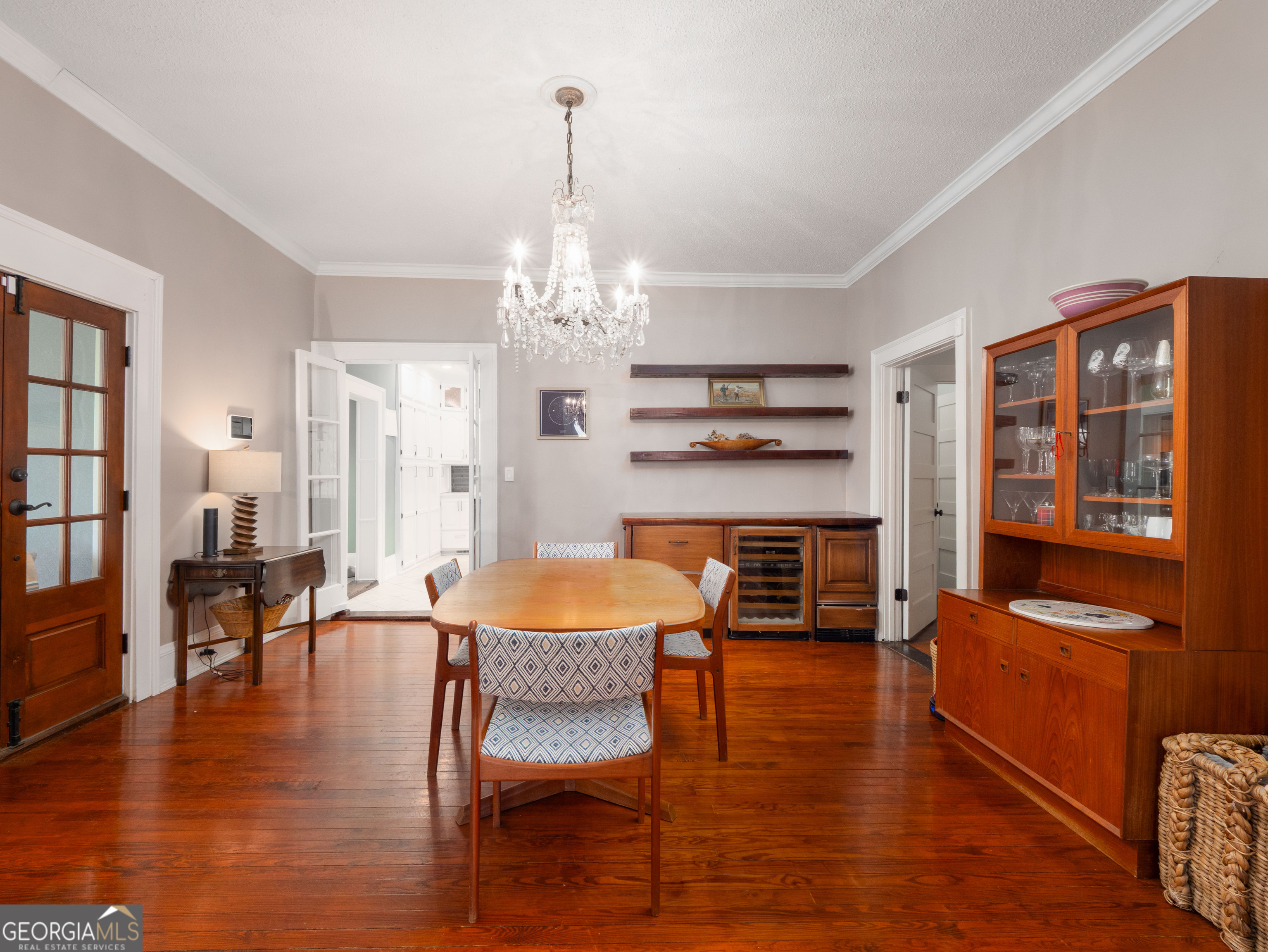 708 London Street Property Photo 10