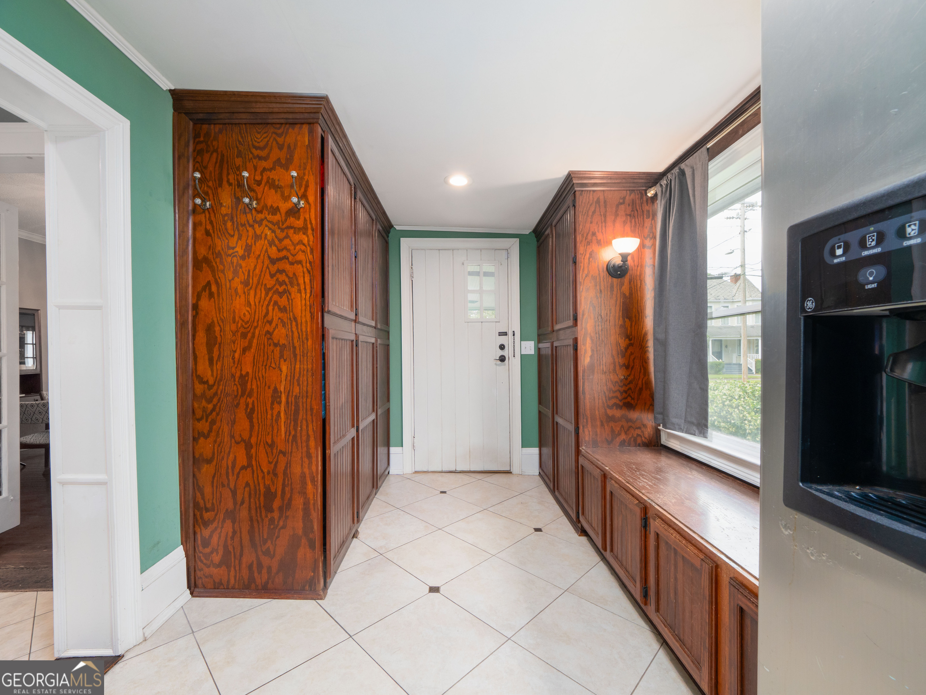 708 London Street Property Photo 14