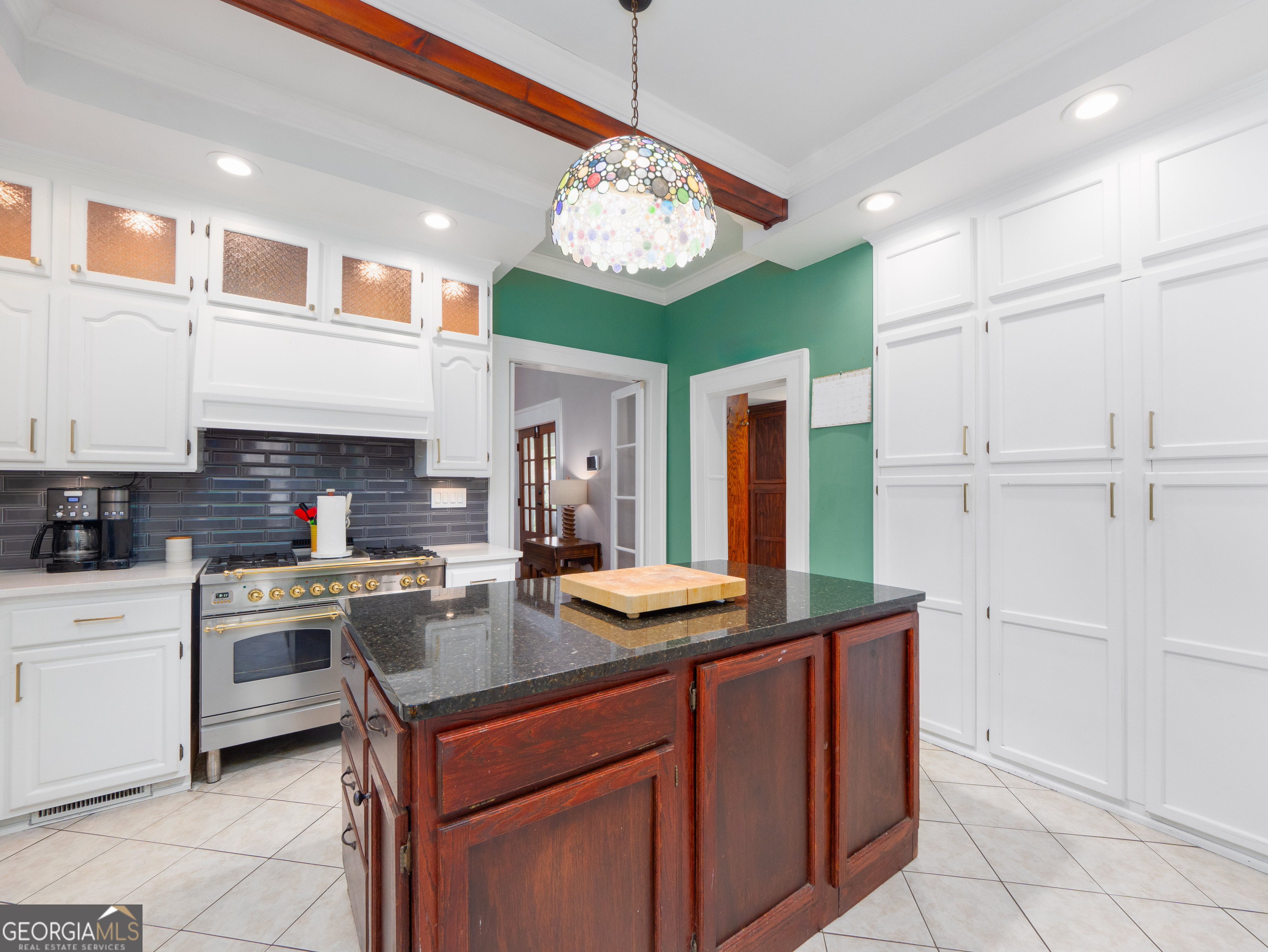 708 London Street Property Photo 18