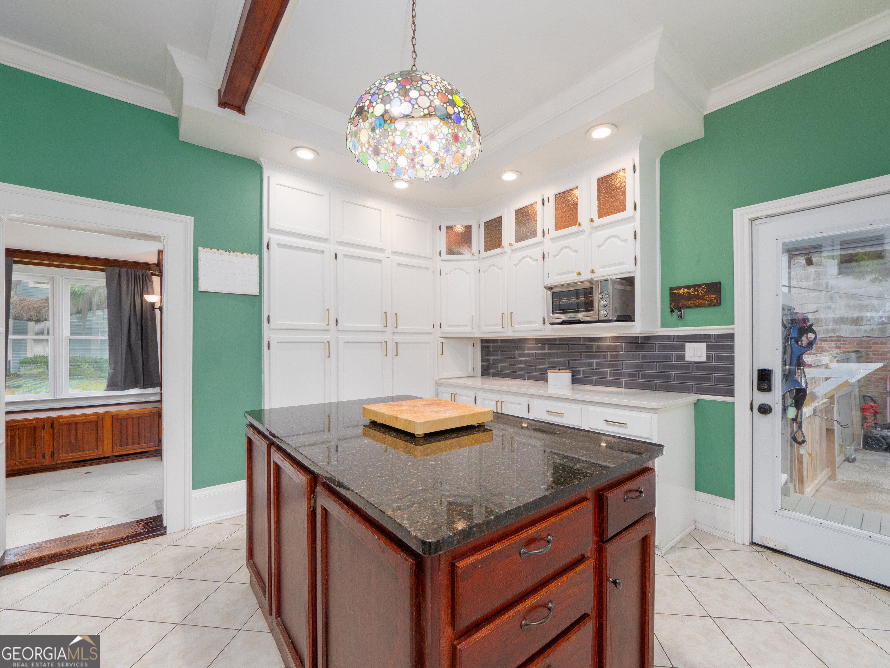 708 London Street Property Photo 19