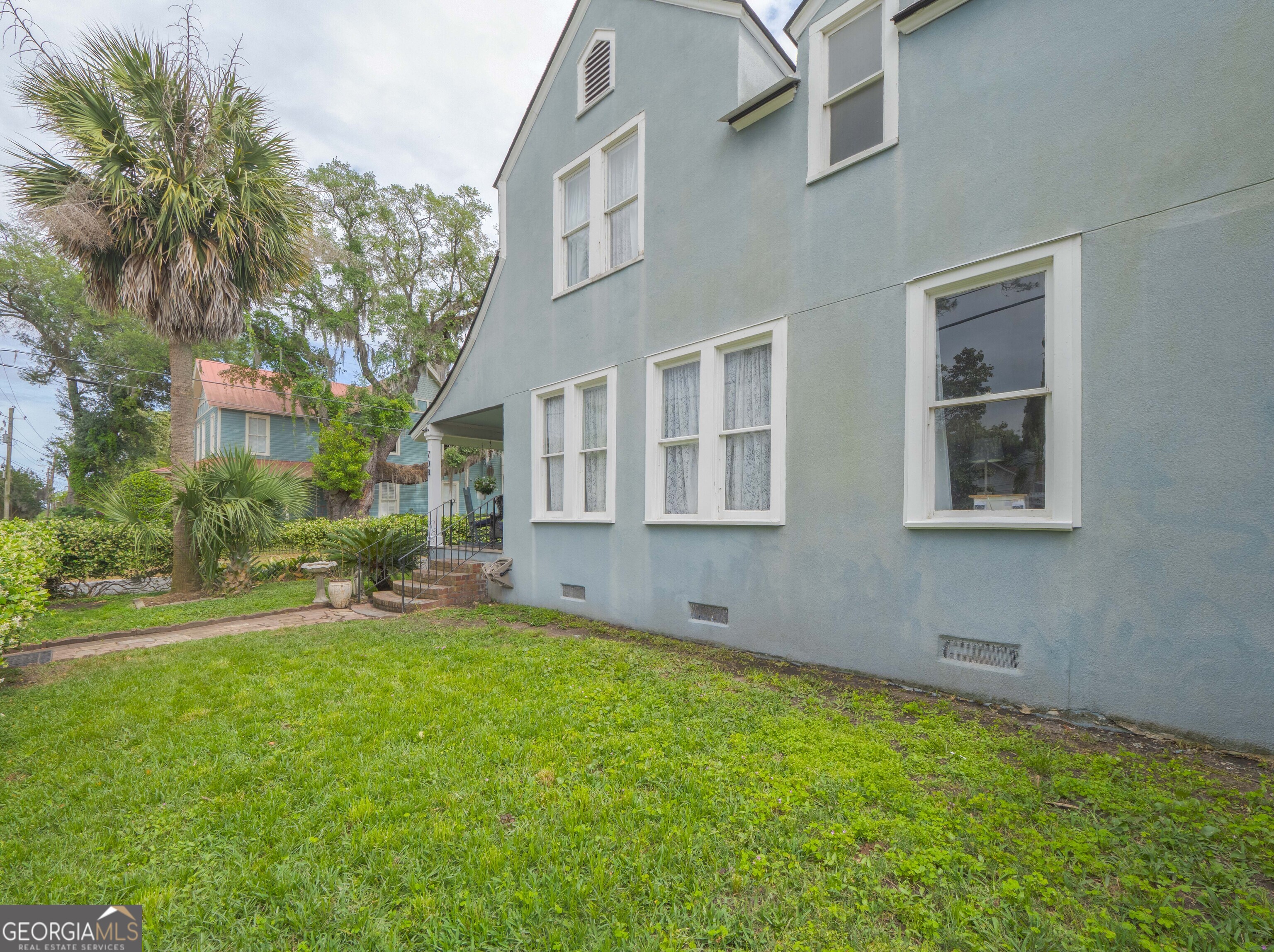708 London Street Property Photo 47