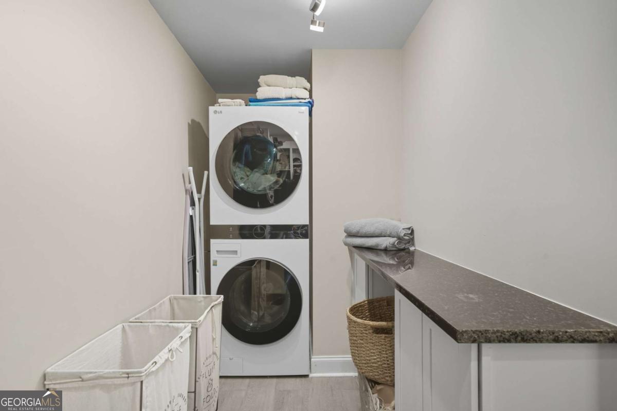199 Tabitha Drive Property Photo 31