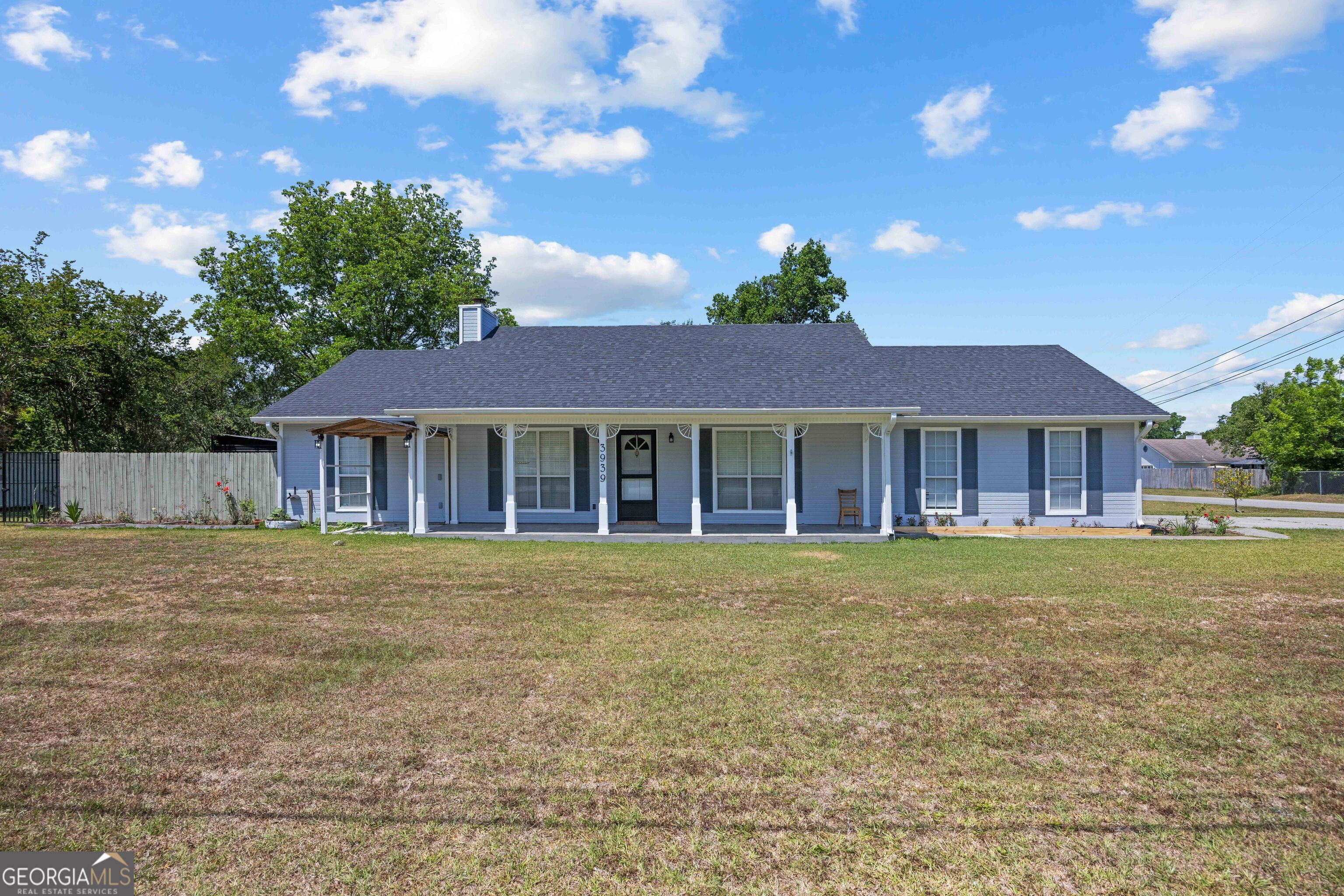 3939 Cat Creek Road Property Photo 1