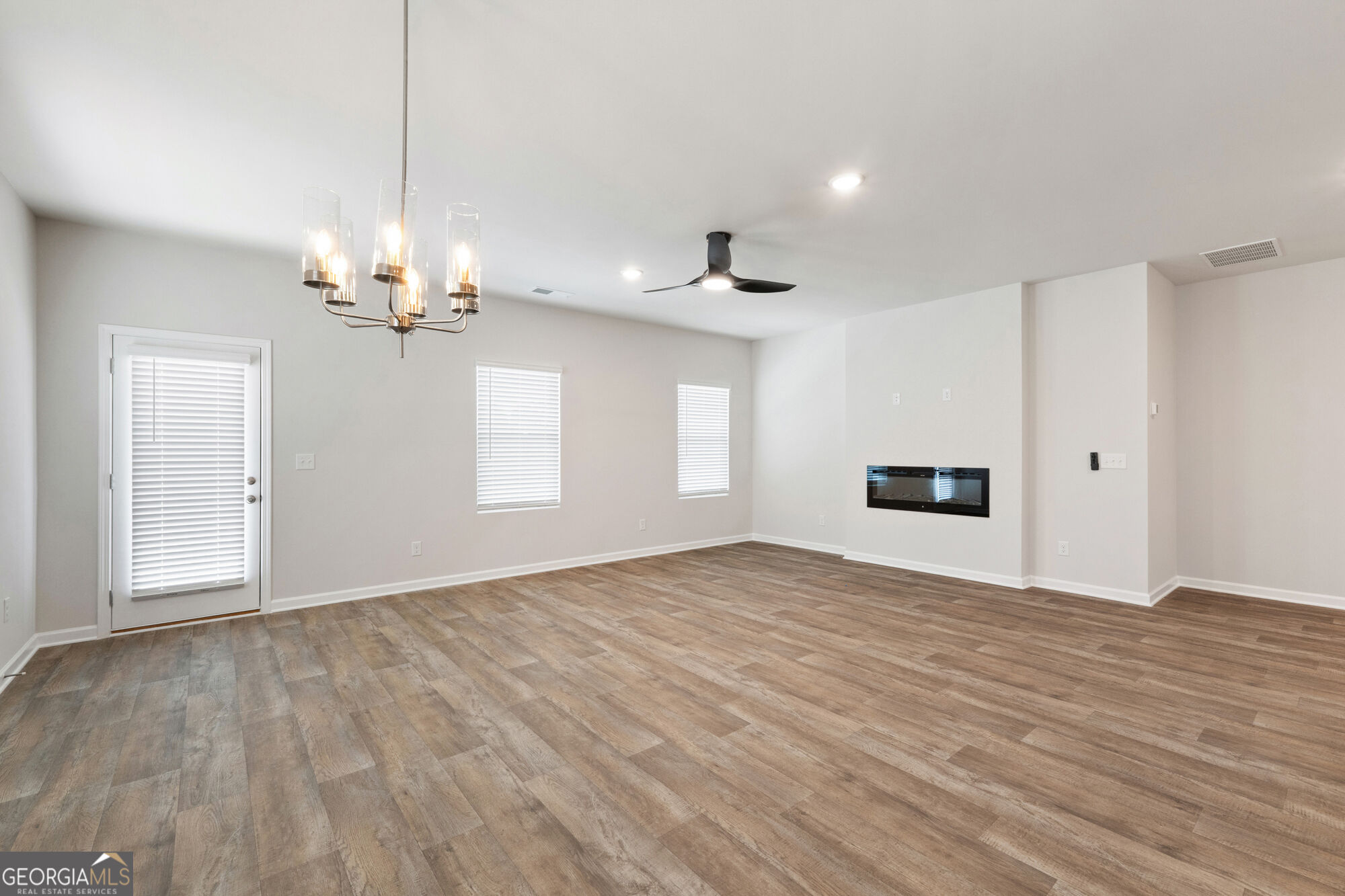 33 Faulkner Circle Property Photo 10