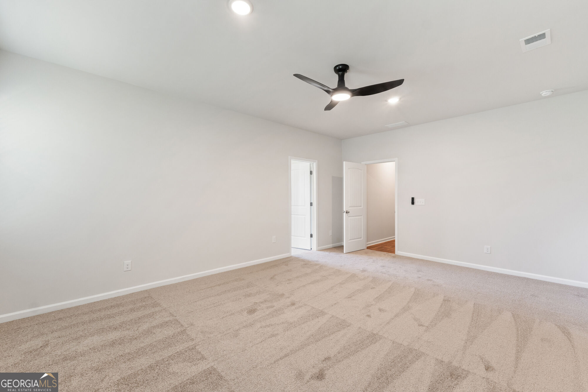 33 Faulkner Circle Property Photo 11