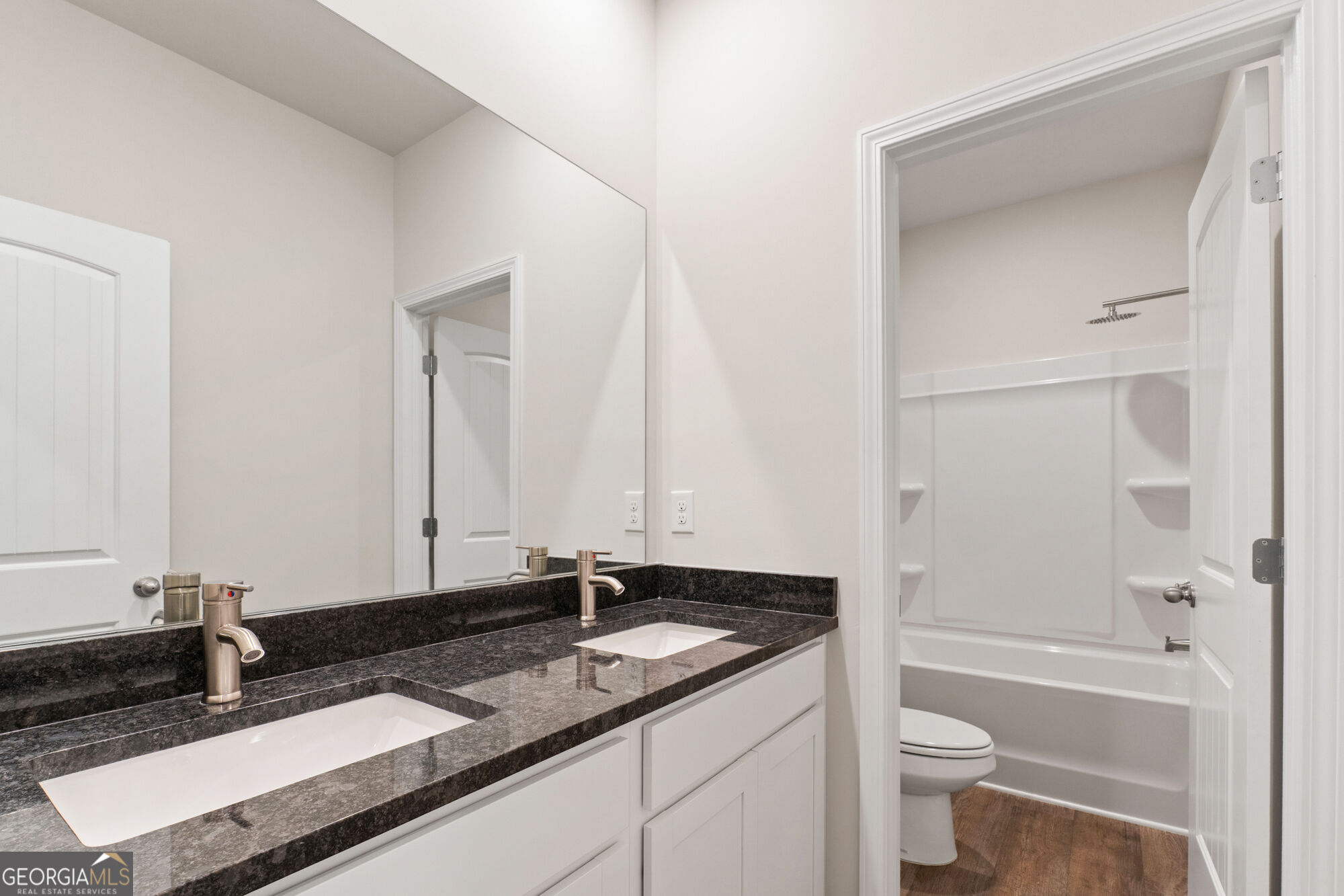 33 Faulkner Circle Property Photo 17