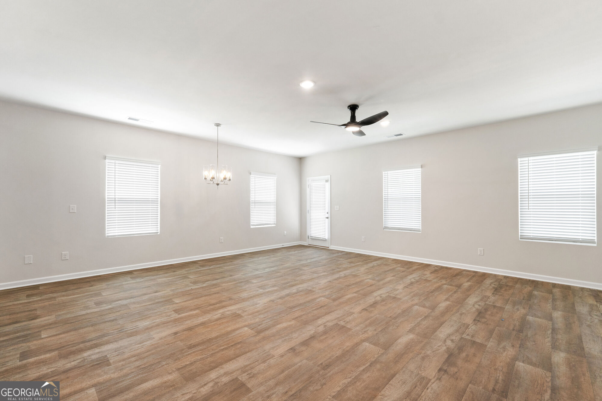 33 Faulkner Circle Property Photo 19