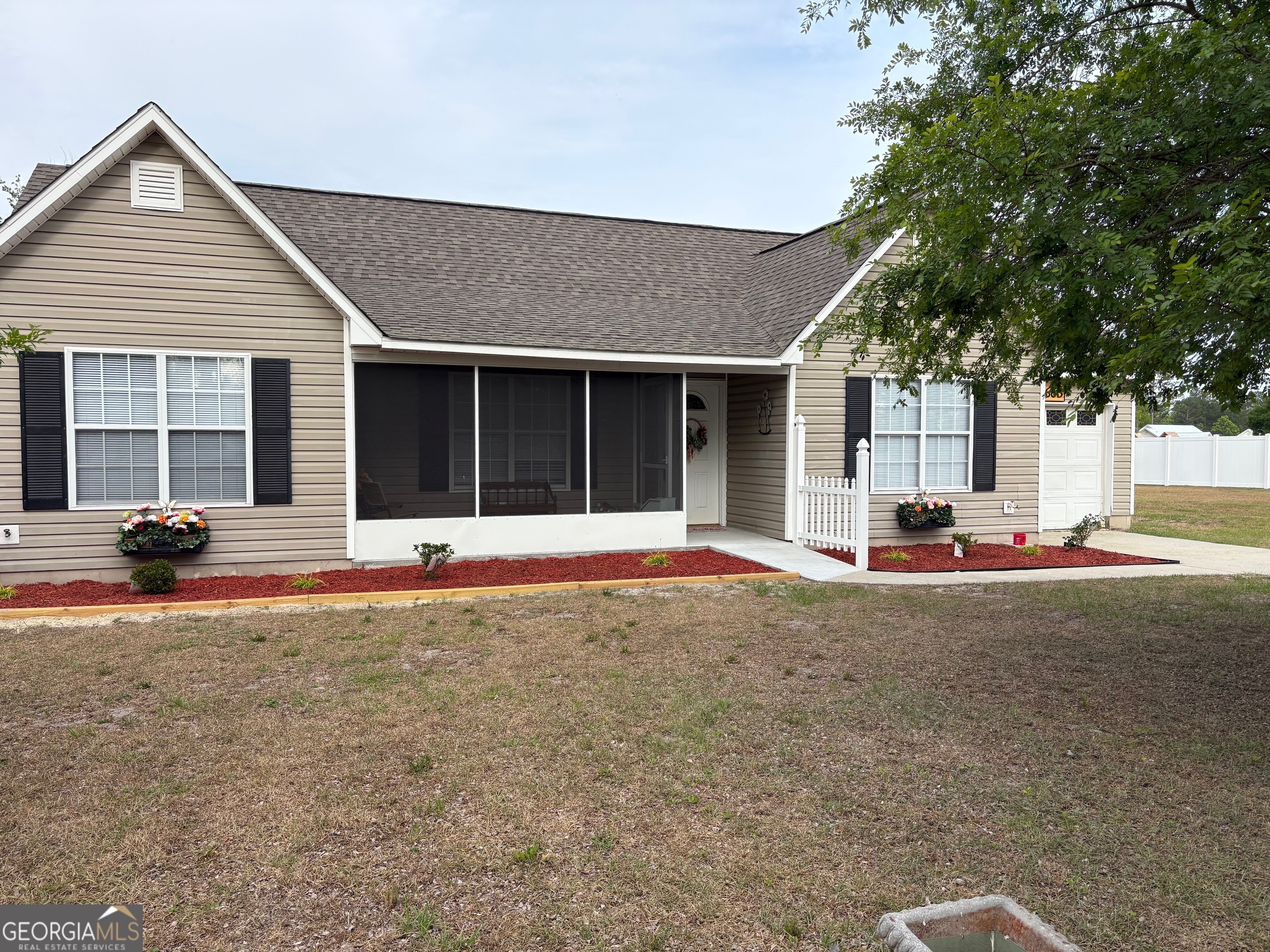 6663 Pine Ridge Circle