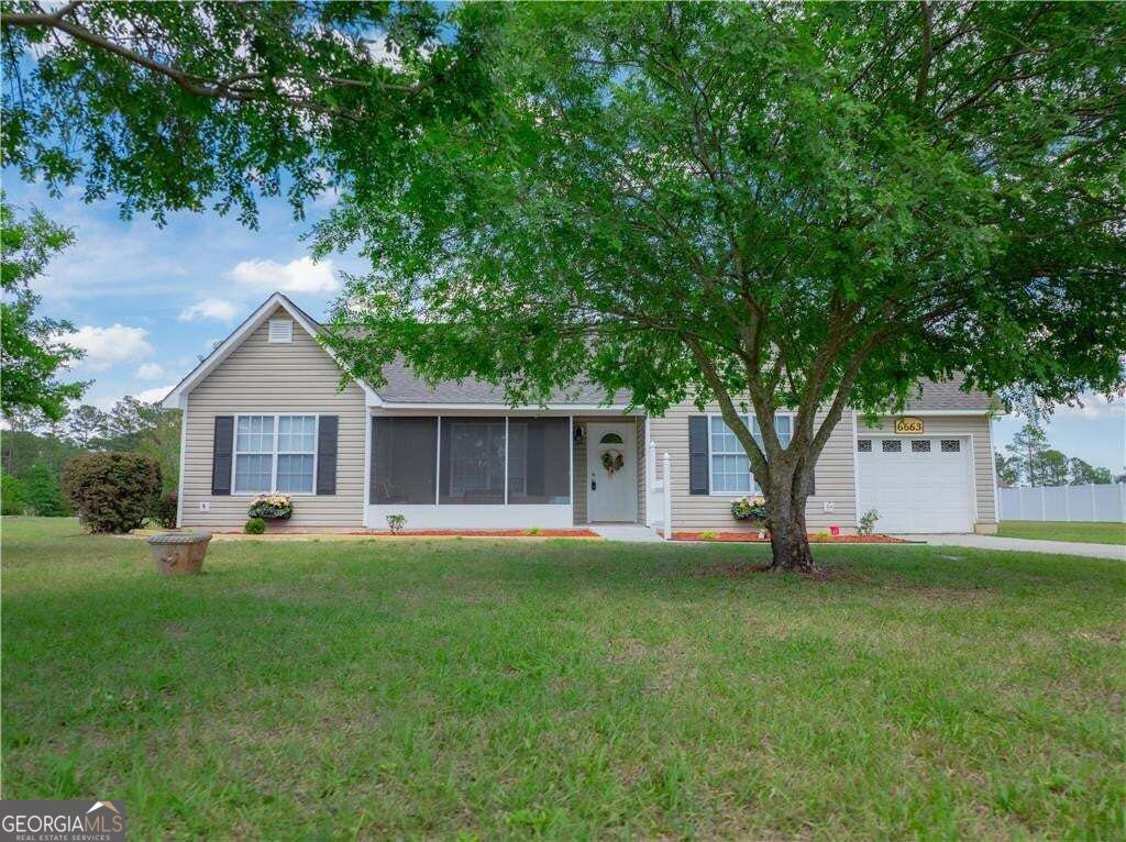 6663 Pine Ridge Circle Property Photo 3