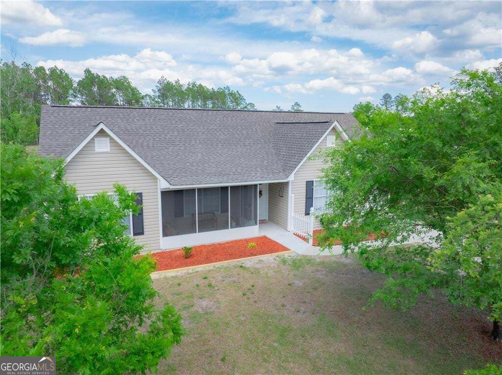 6663 Pine Ridge Circle Property Photo 4