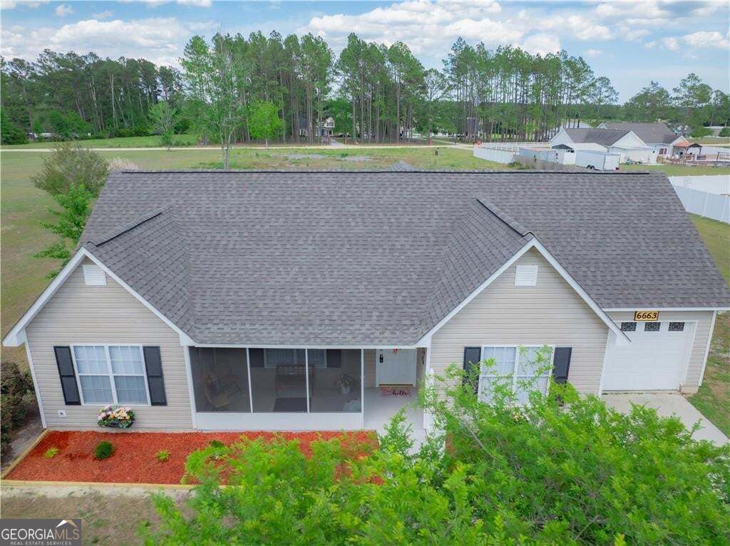 6663 Pine Ridge Circle Property Photo 7