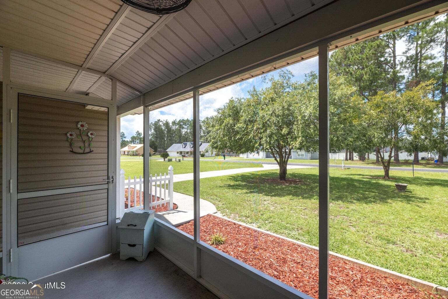 6663 Pine Ridge Circle Property Photo 11