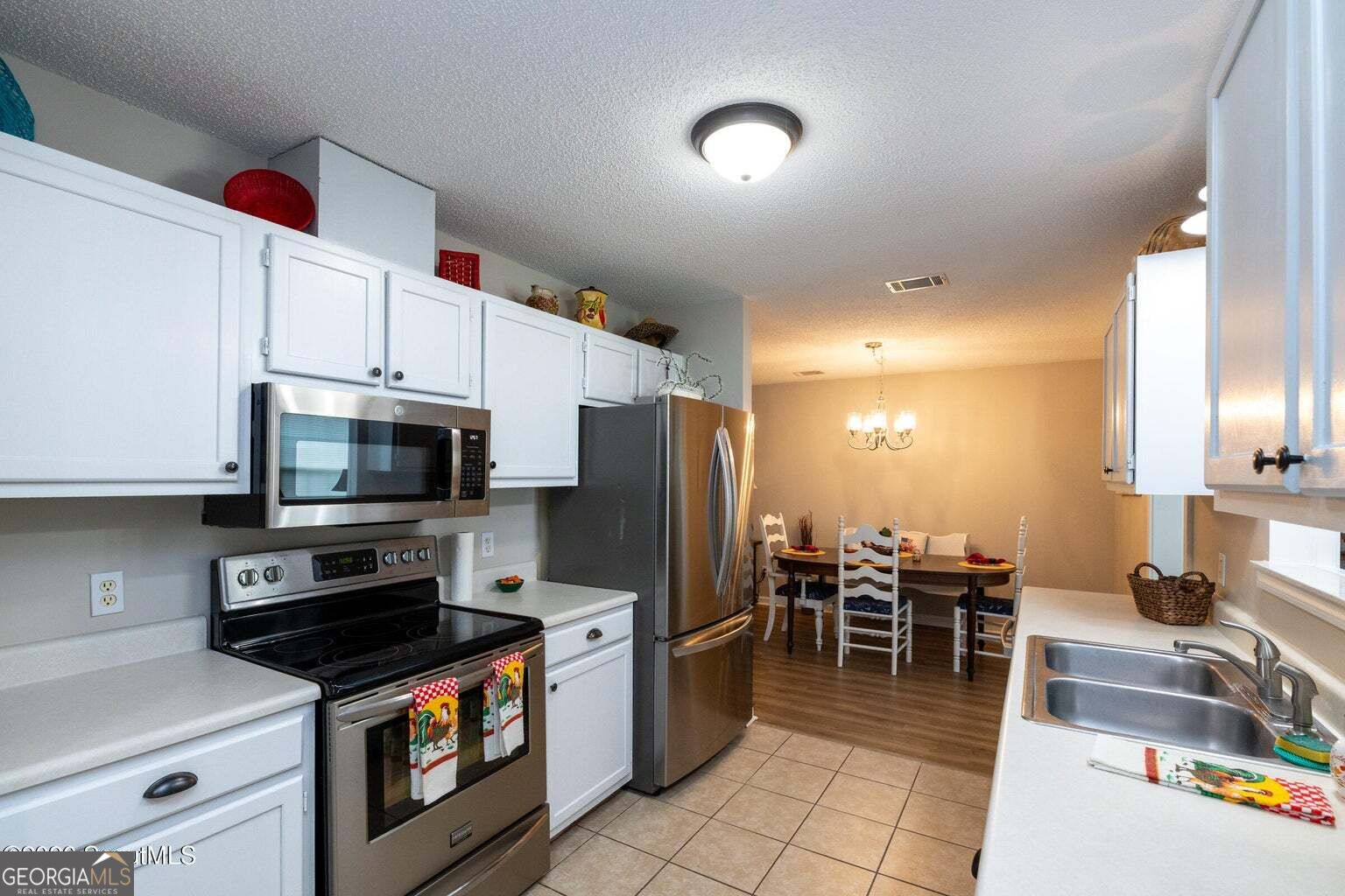 6663 Pine Ridge Circle Property Photo 18