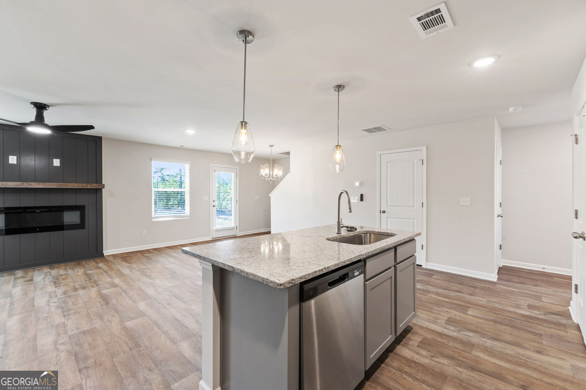 172 Percheron Property Photo 8