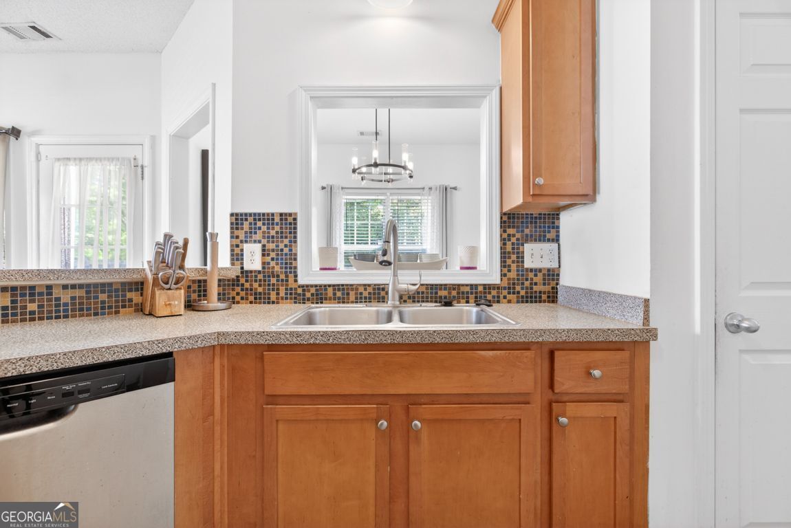 4607 Chargrey Station Property Photo 19