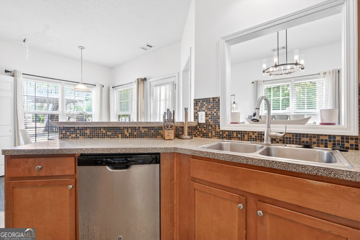 4607 Chargrey Station Property Photo 20