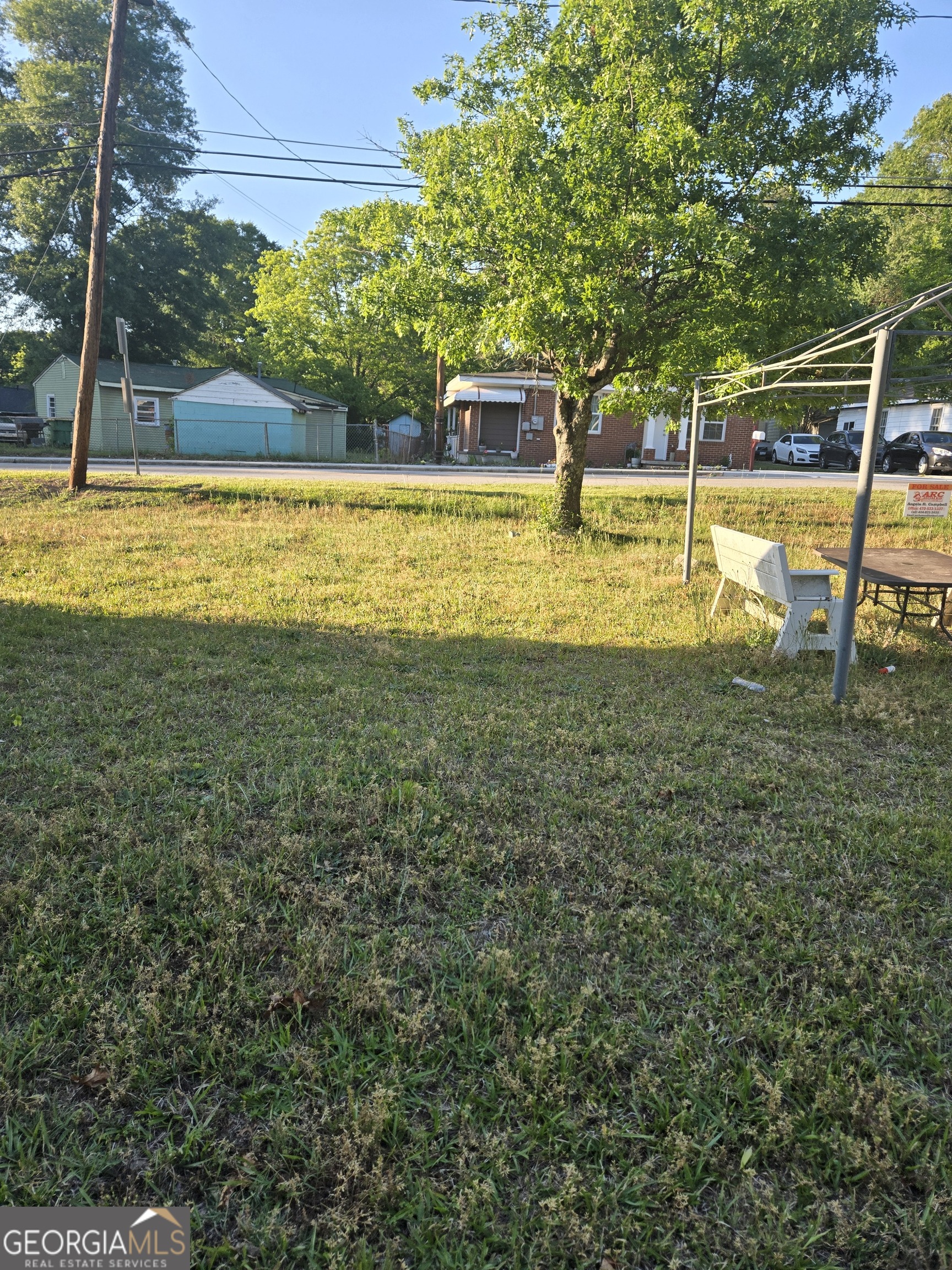 5201 Albert Drive Property Photo 6