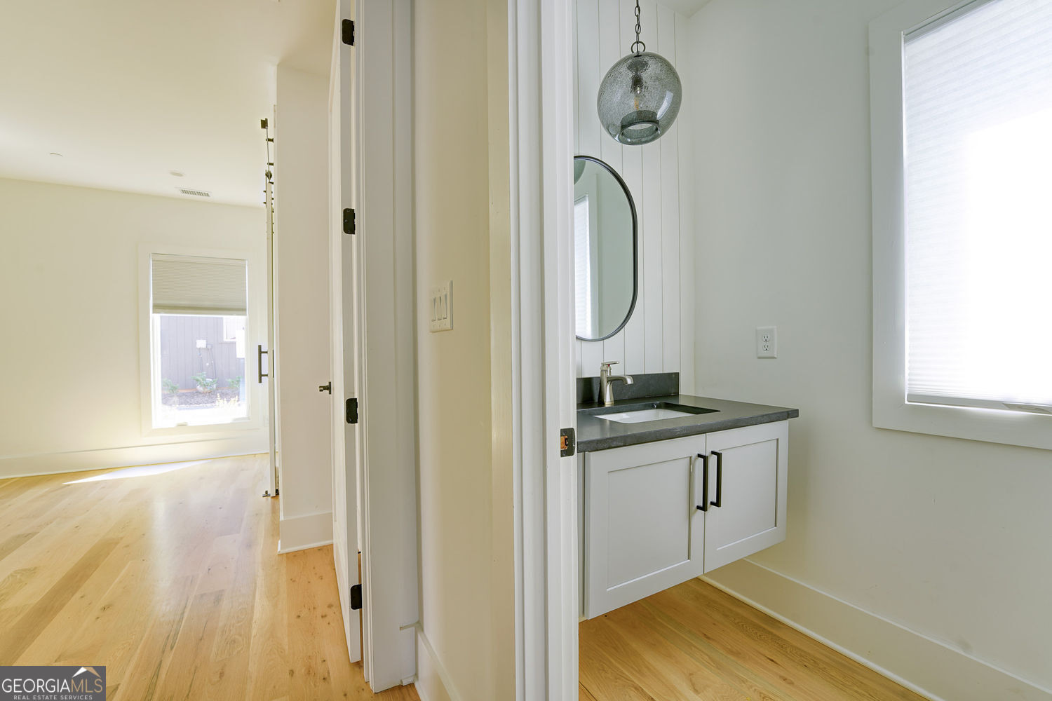 290 2nd Street Property Photo 11