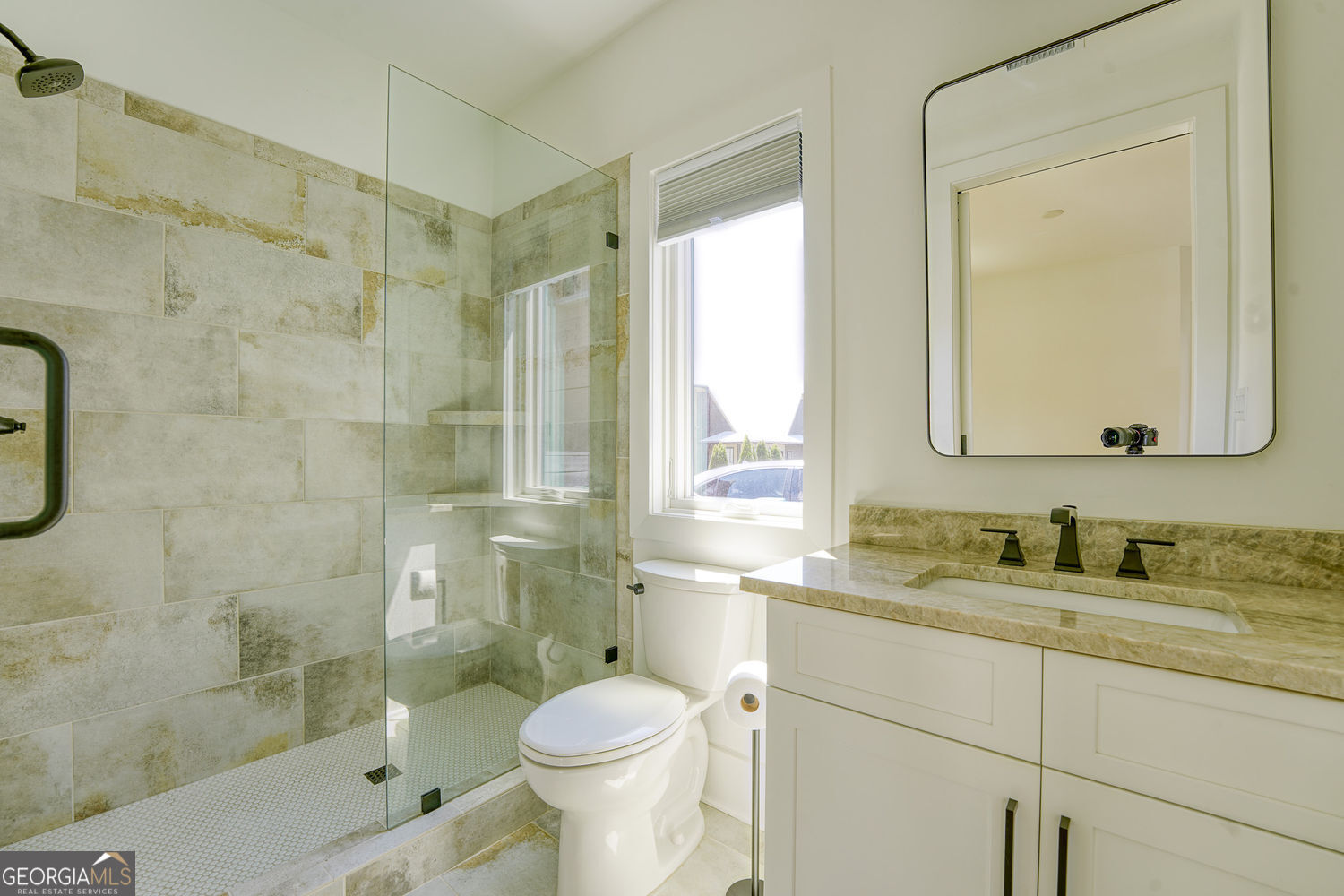 290 2nd Street Property Photo 15