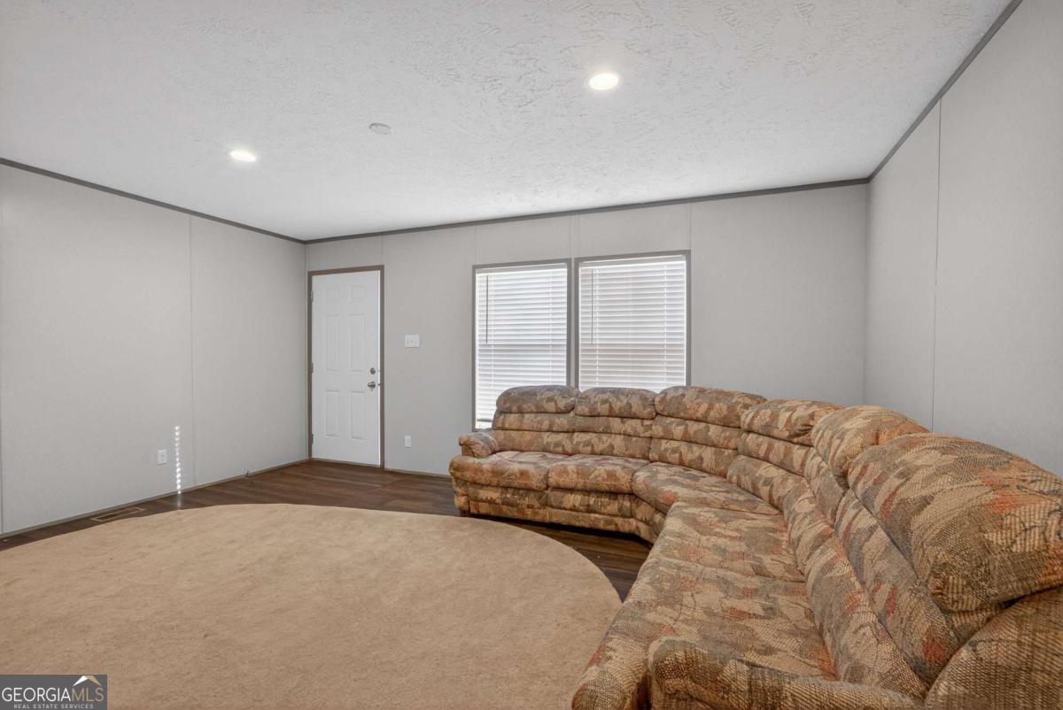 2944 Jones Chapel Road Property Photo 4
