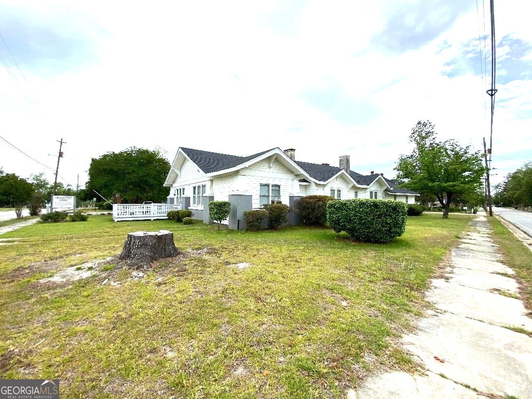 425 W Church Street Property Photo 2