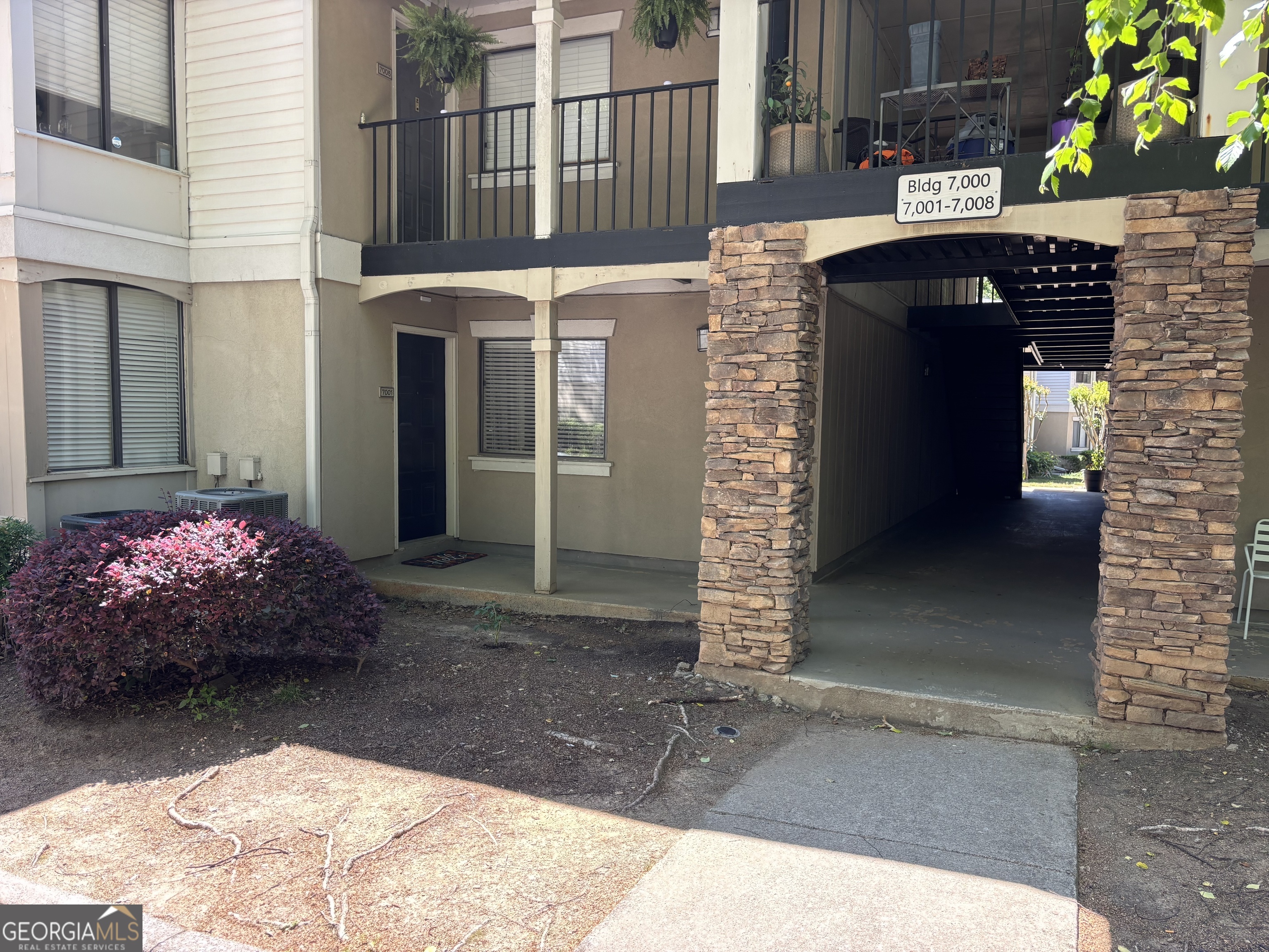 7001 Wingate Way Property Photo 1