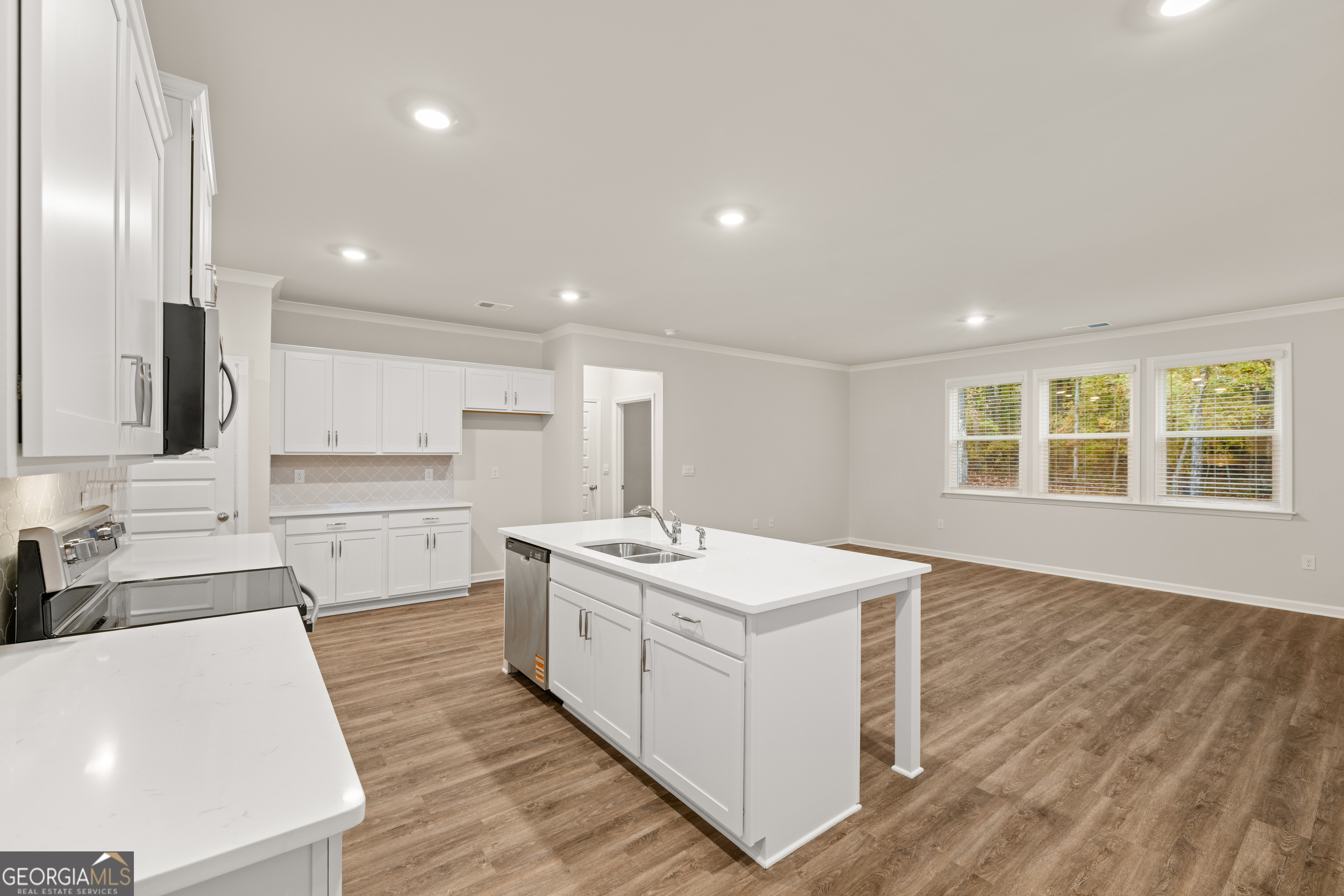 1180 Amerson Street # 44 Property Photo 16
