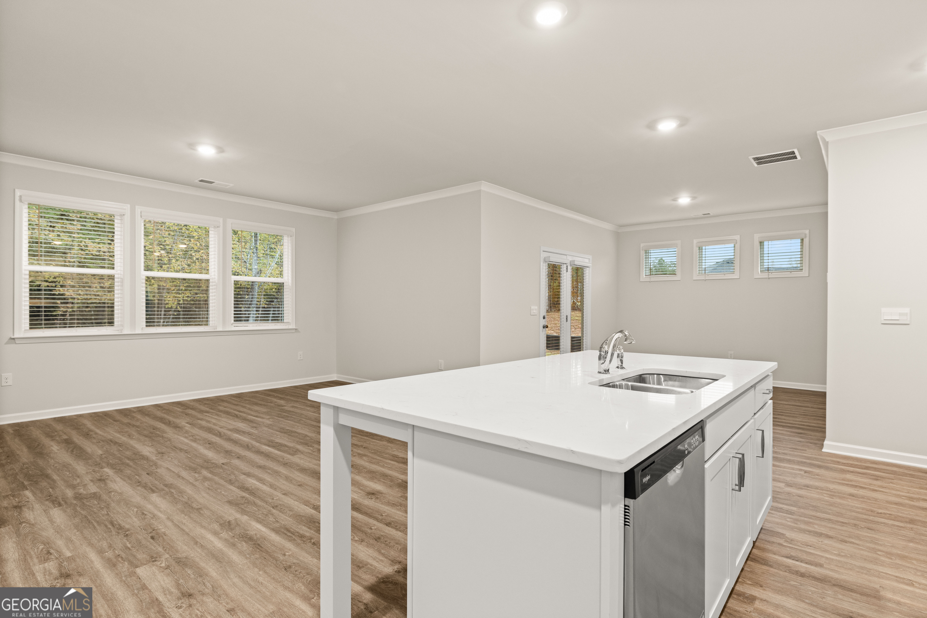 1180 Amerson Street # 44 Property Photo 19