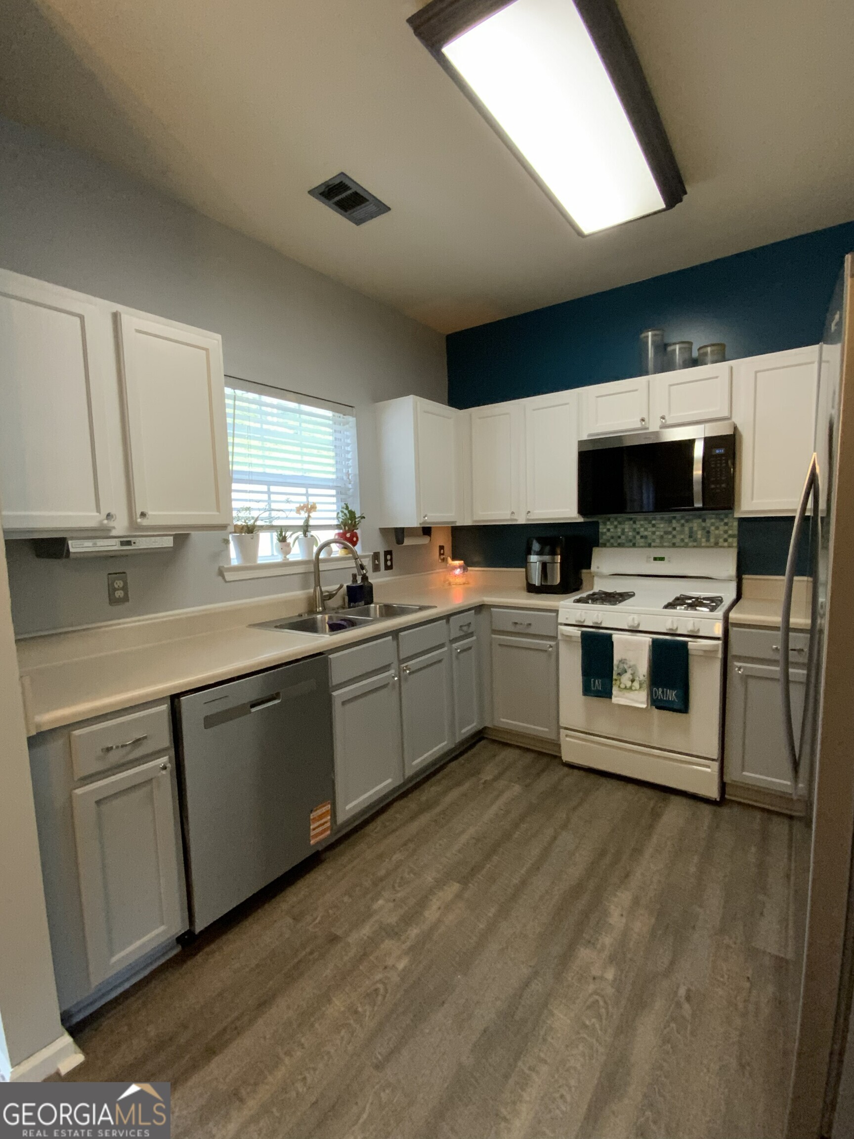 4734 Autumn Rose Trail Property Photo 3