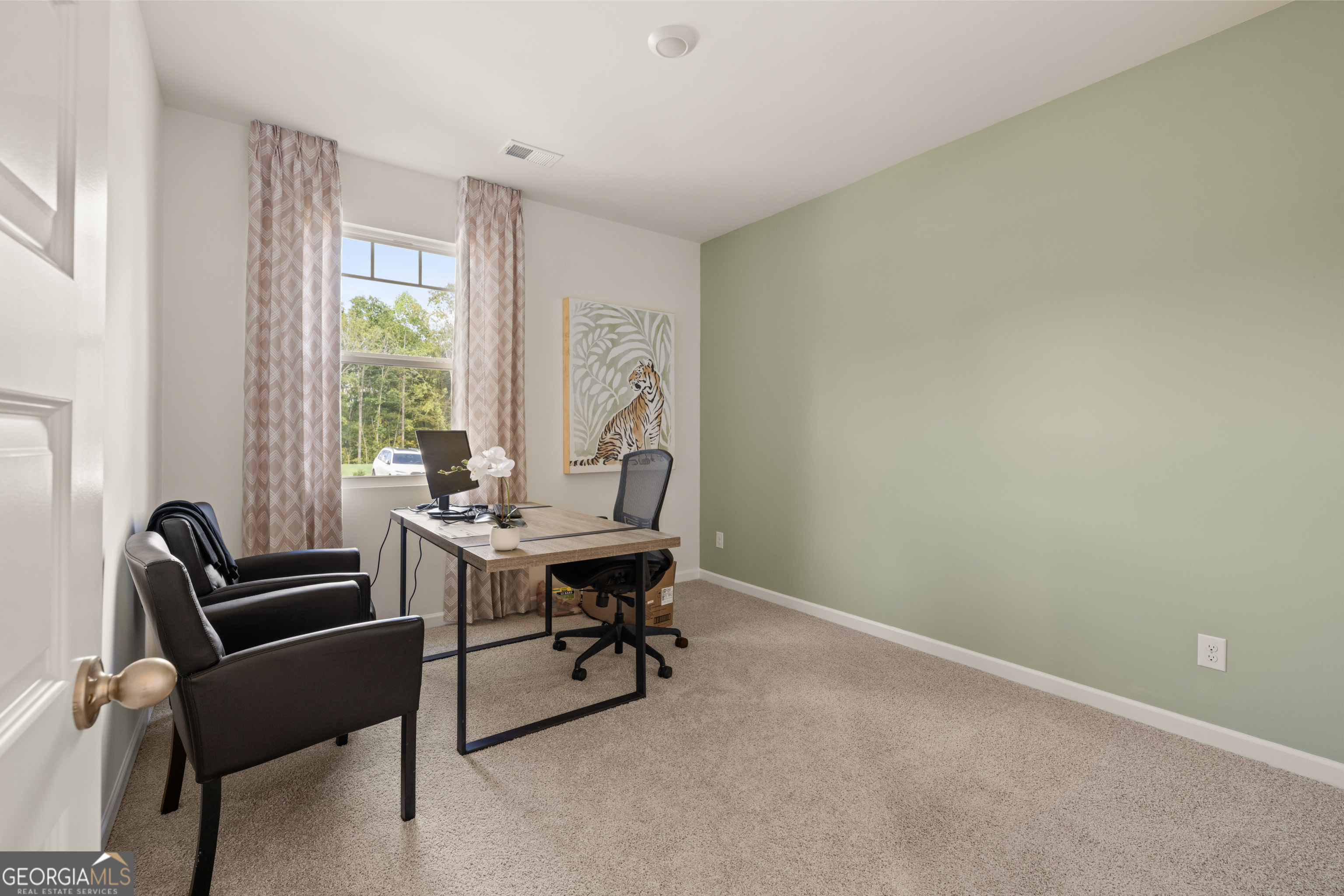 1011 Amerson Street # 33 Property Photo 34