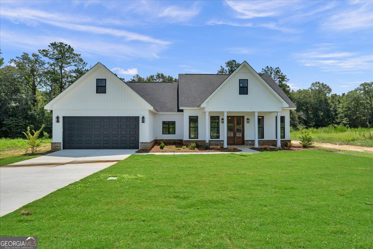 624 Ellie Circle Property Photo 2