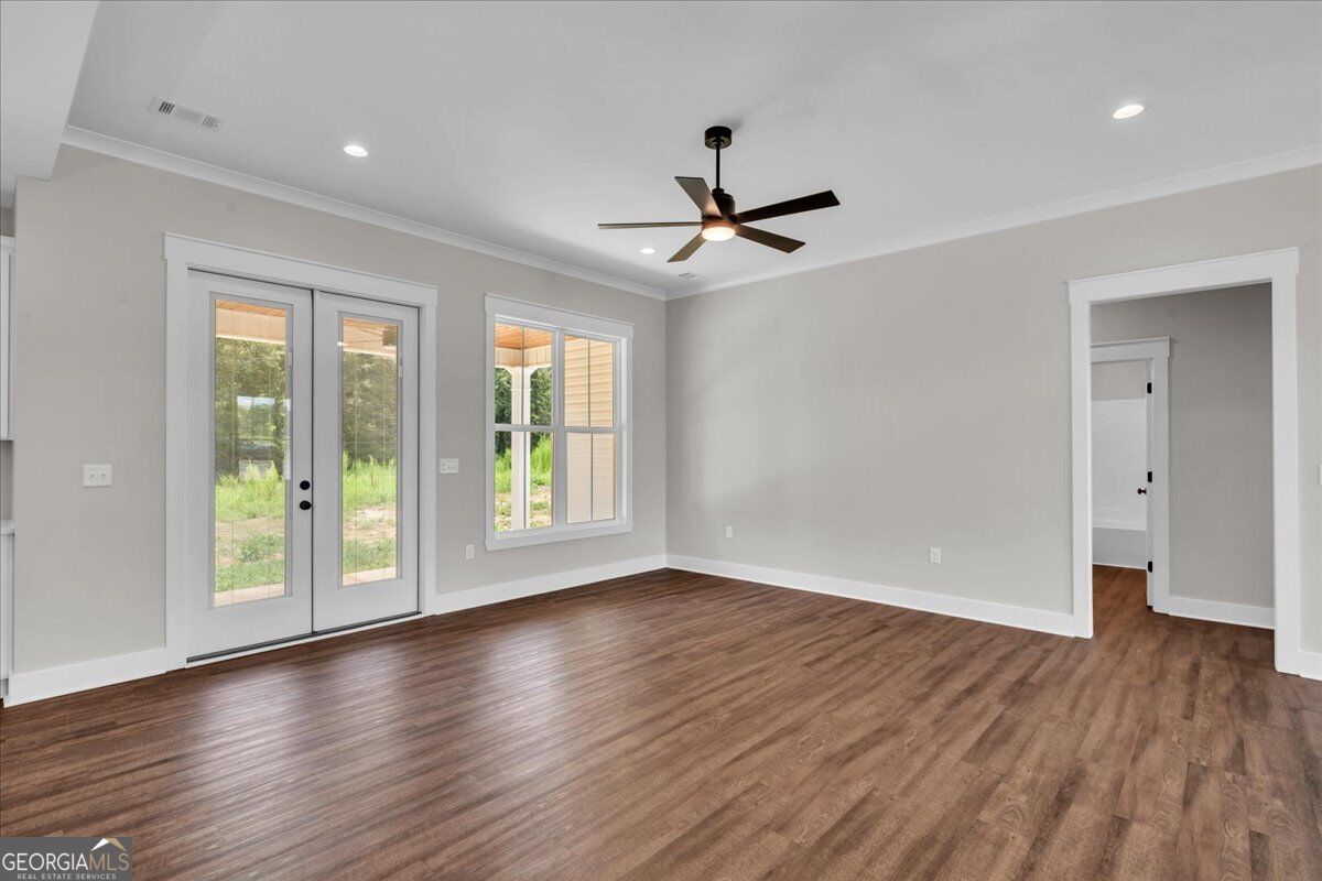624 Ellie Circle Property Photo 14