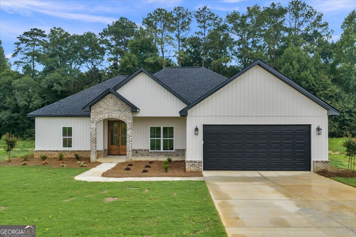 628 Ellie Circle Property Photo 6