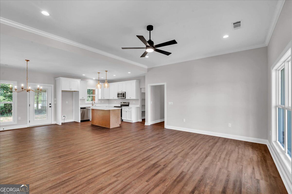 628 Ellie Circle Property Photo 10