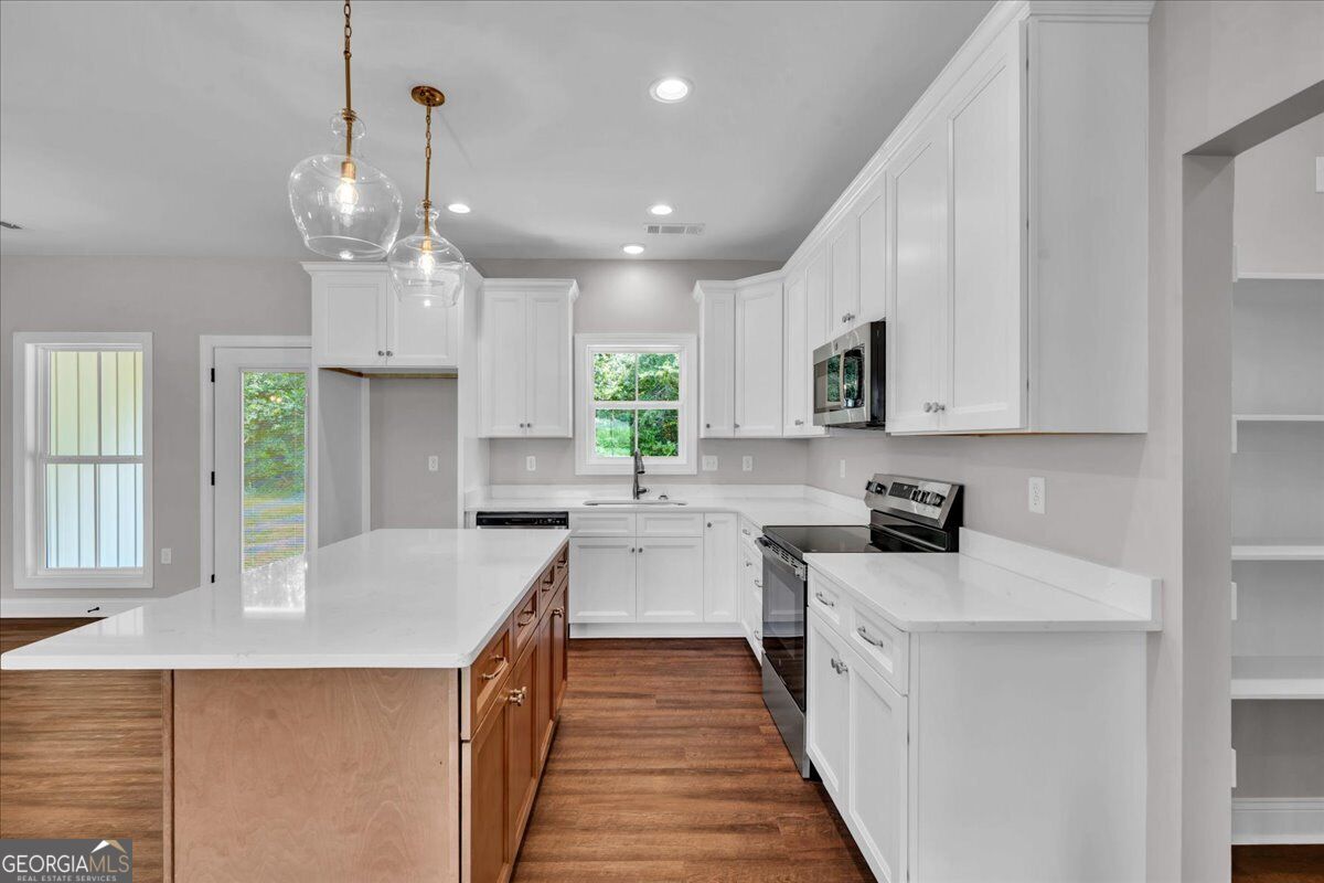 628 Ellie Circle Property Photo 17