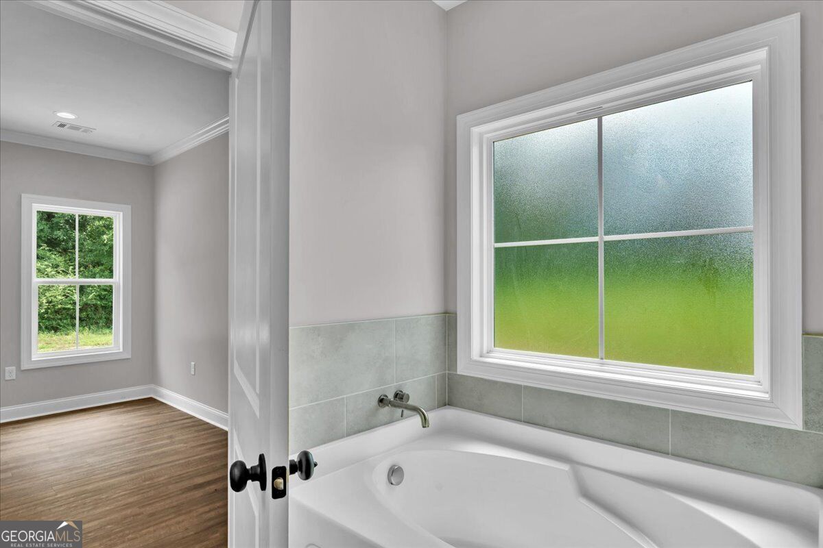 628 Ellie Circle Property Photo 28
