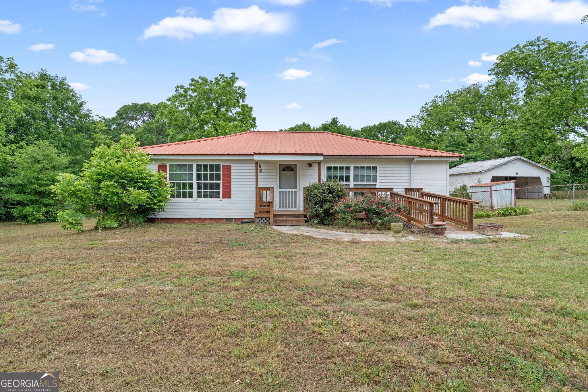 2987 Teamon Road Property Photo 1