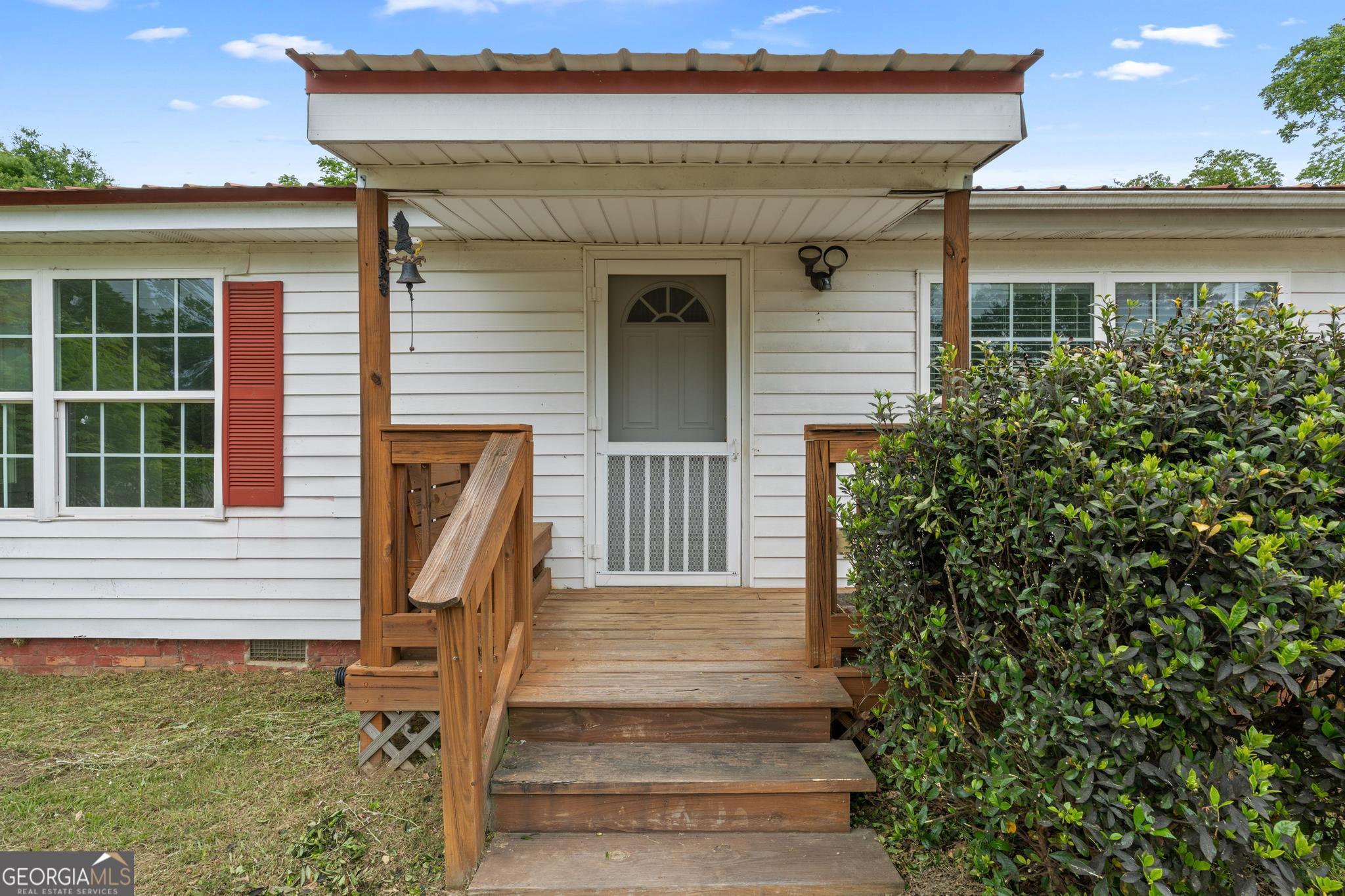2987 Teamon Road Property Photo 2