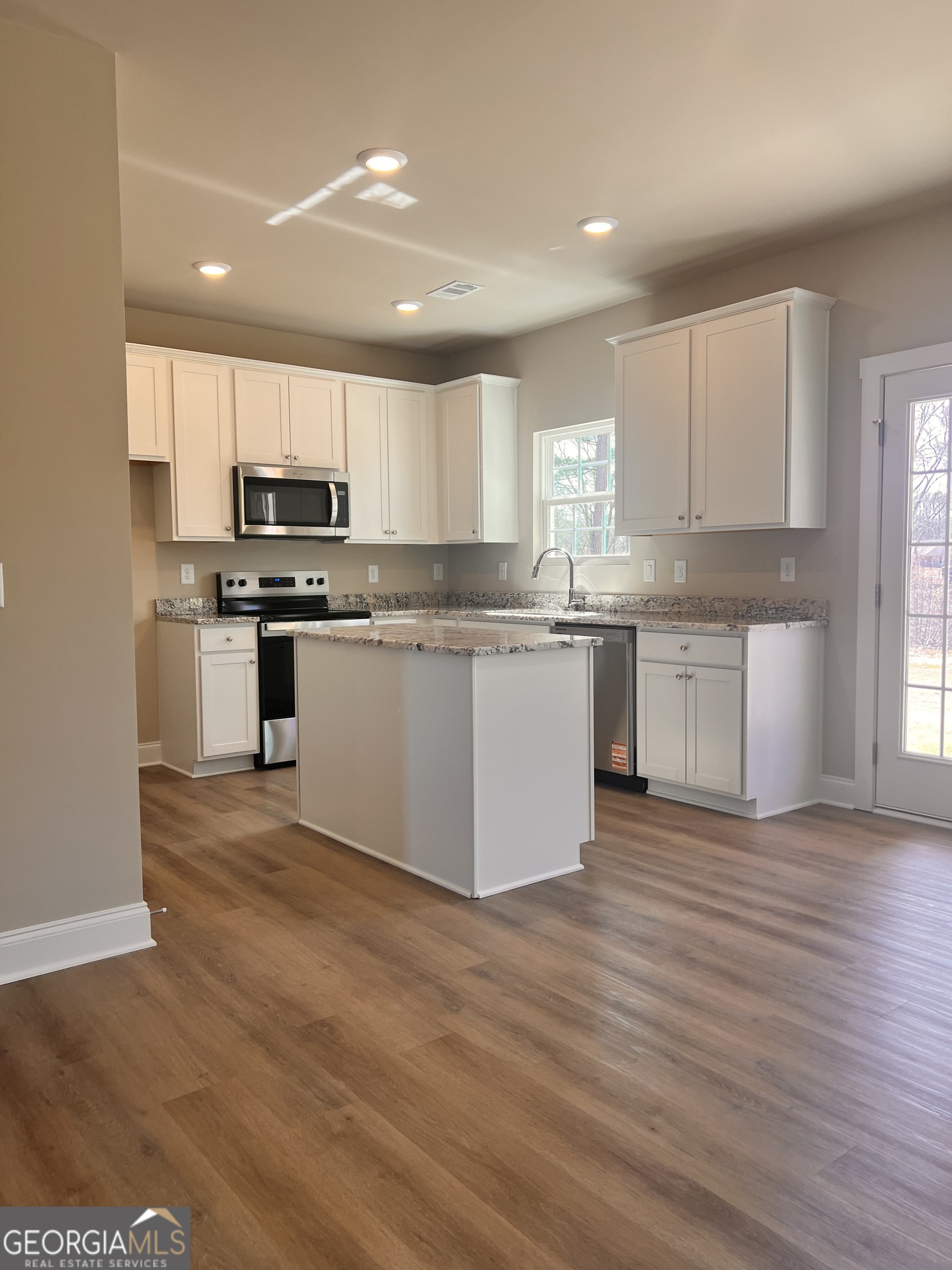 32 Joseph Lane Property Photo 15