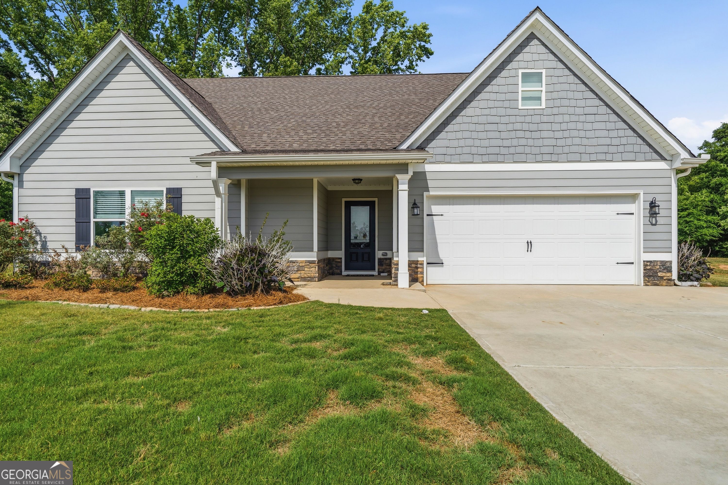 177 Loch Way Property Photo 1