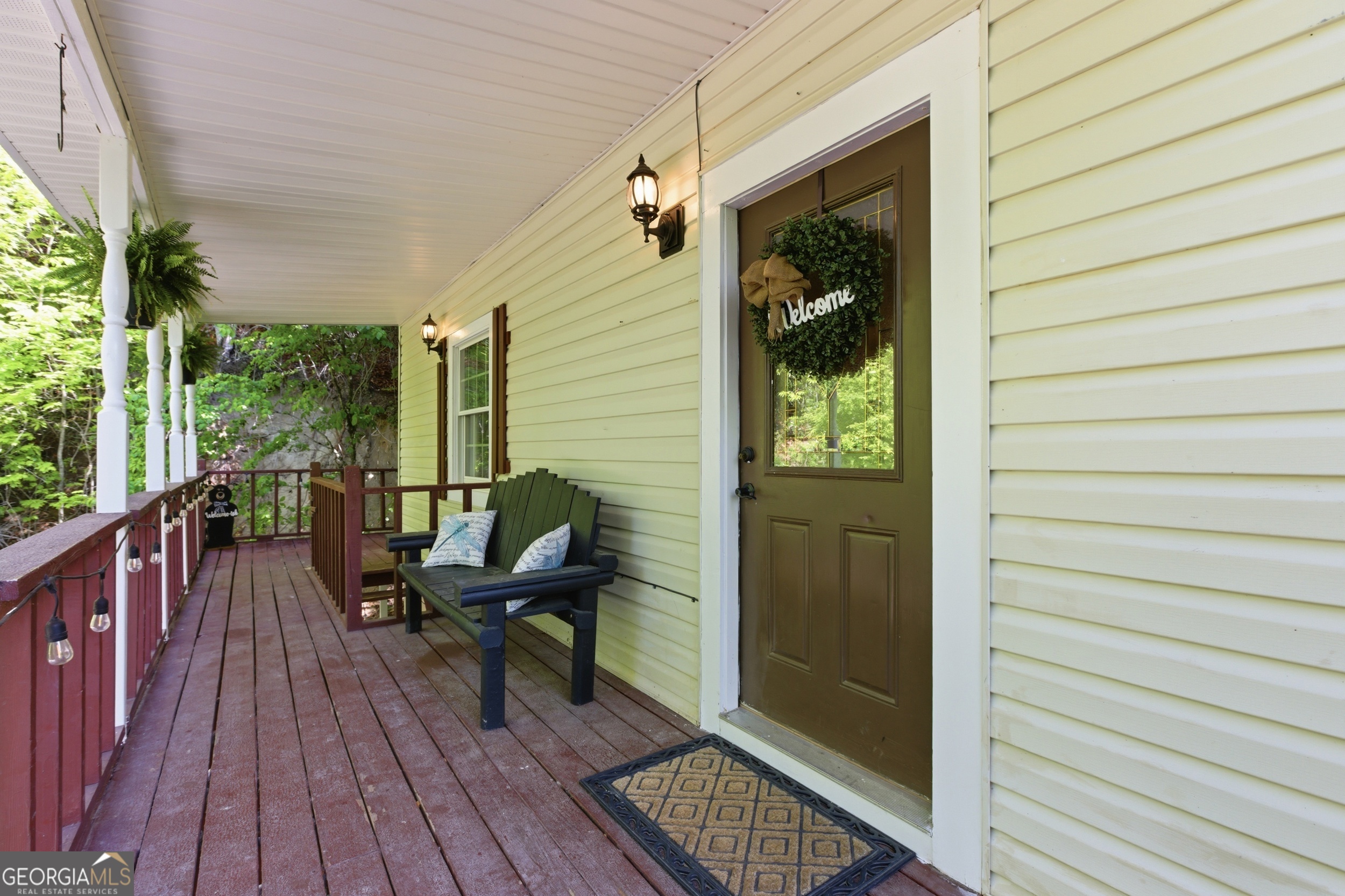 325 Kitchins Lane Property Photo 1