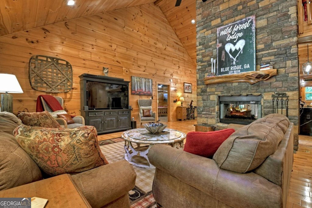 390 Twin Creeks Property Photo 18
